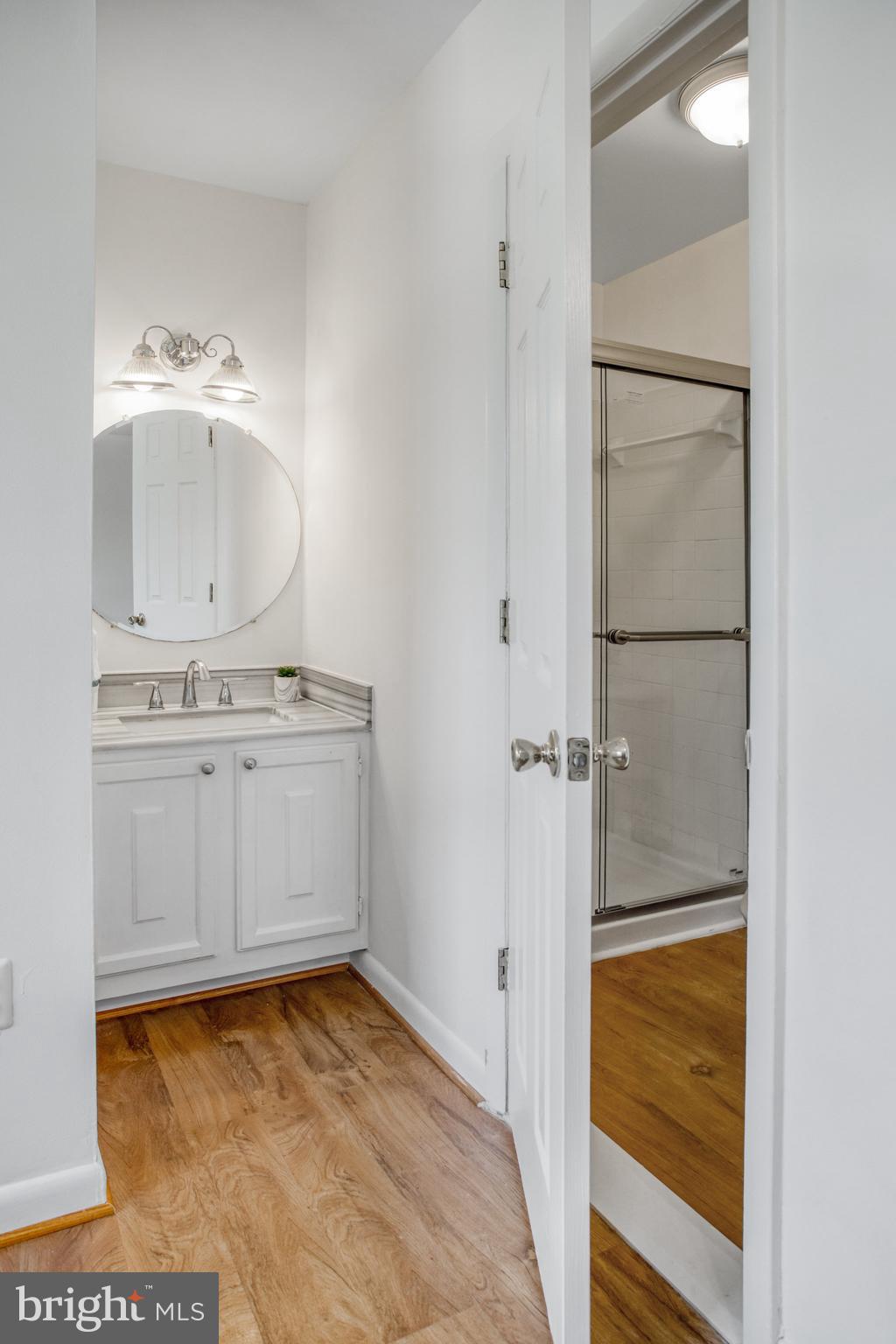 WILLIAMSTOWN - Residential