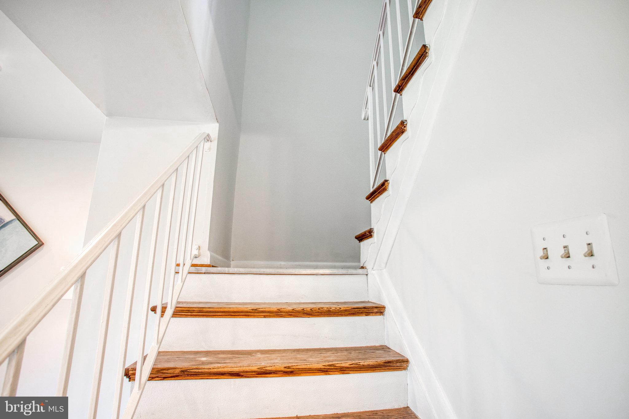 WILLIAMSTOWN - Residential