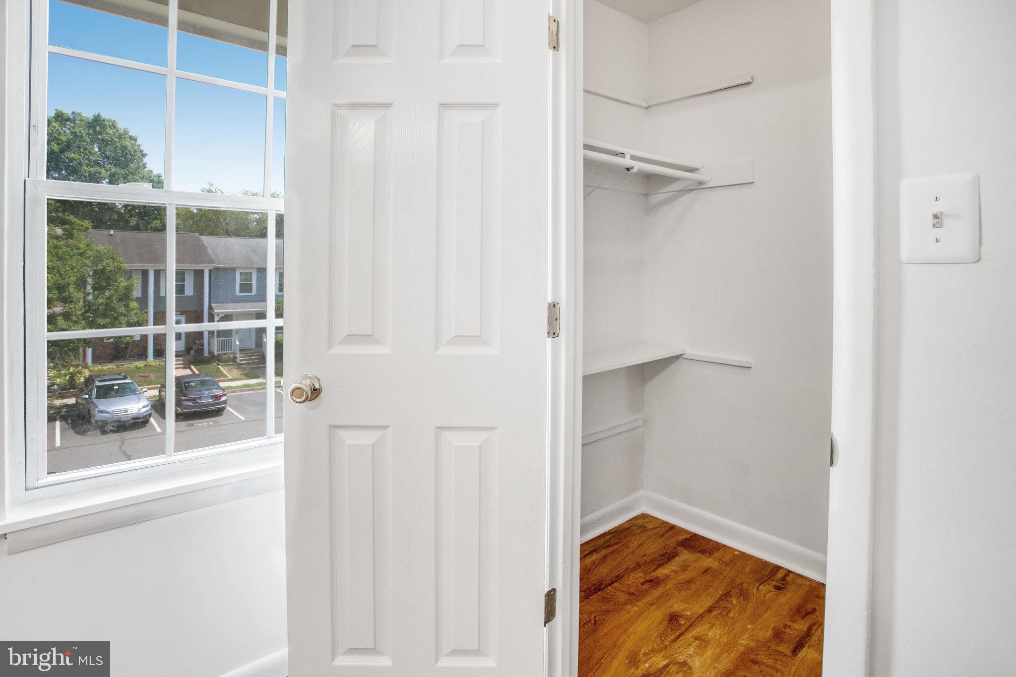 WILLIAMSTOWN - Residential