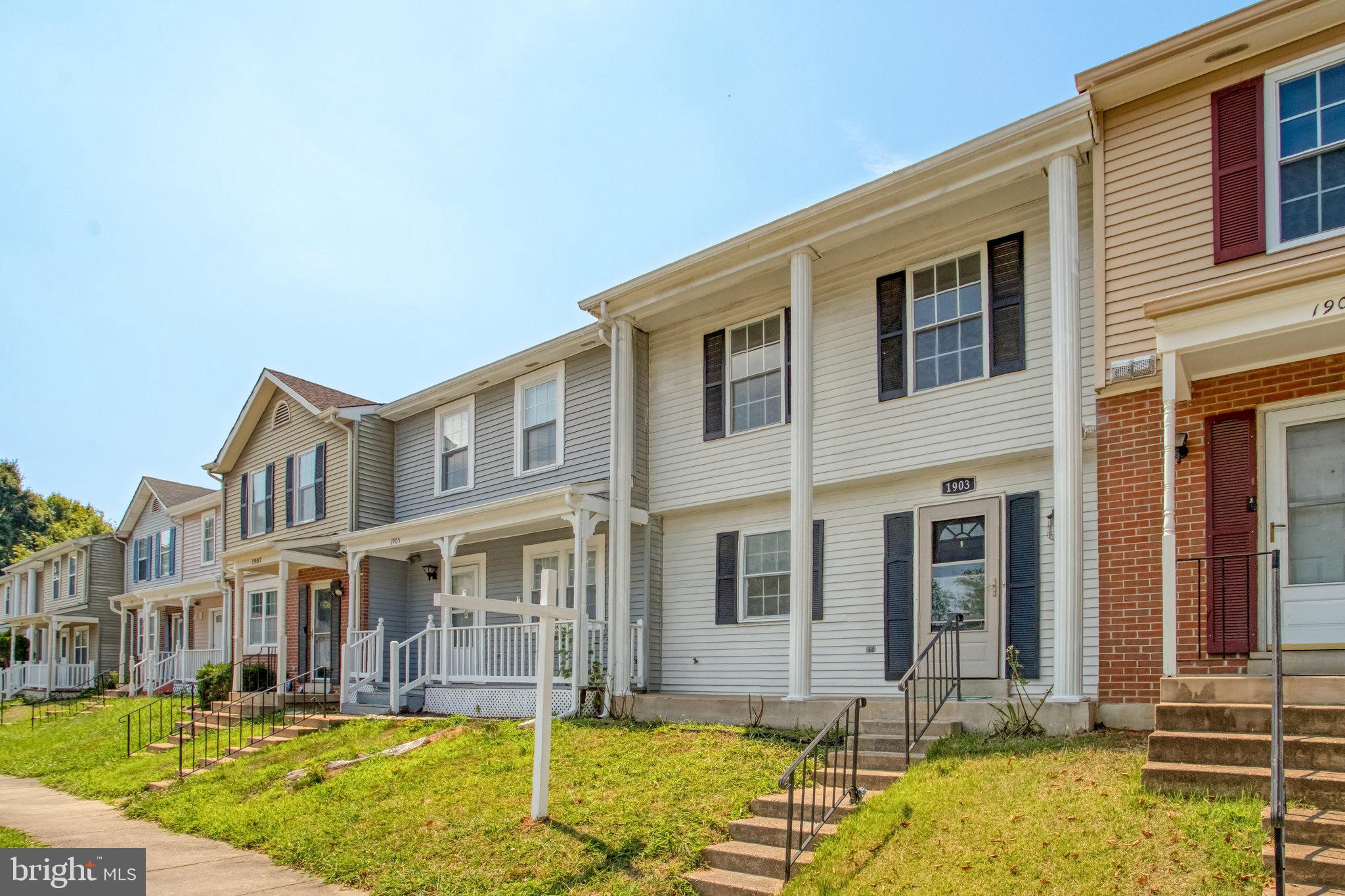 WILLIAMSTOWN - Residential