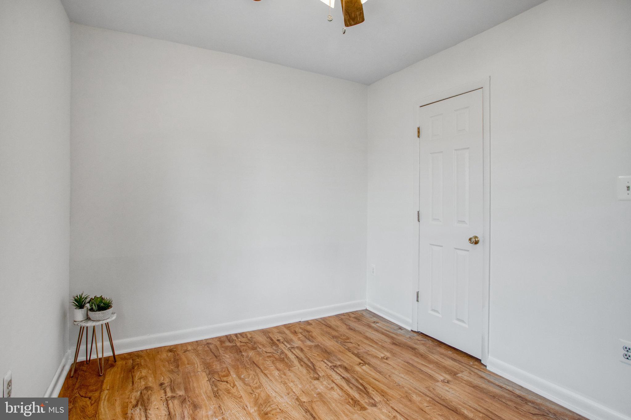 WILLIAMSTOWN - Residential