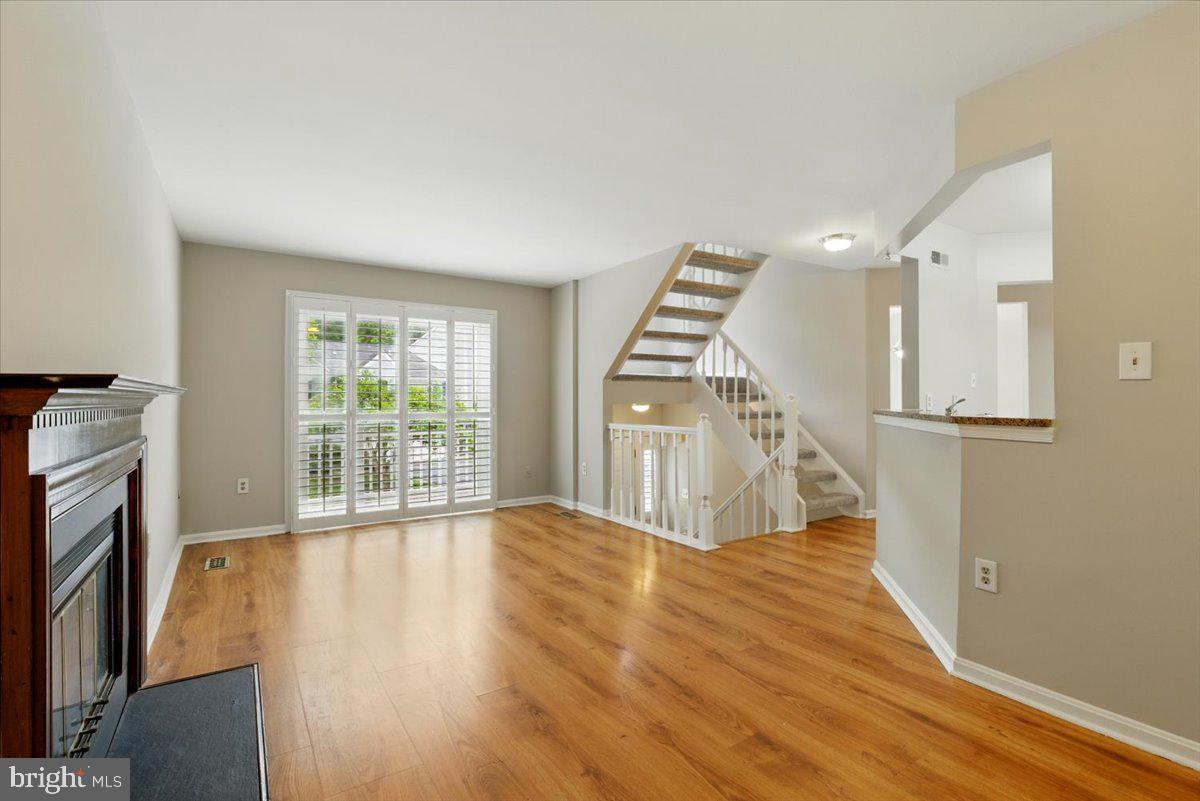 10204 FAIRE COMMONS COURT