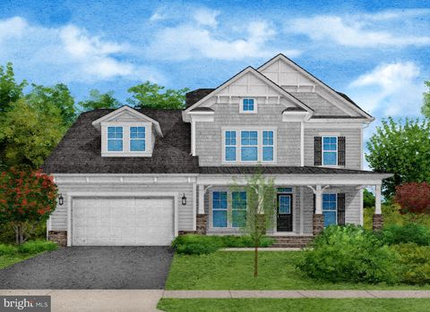 100 HEGLAR OAKS COURT HERNDON VA 20170