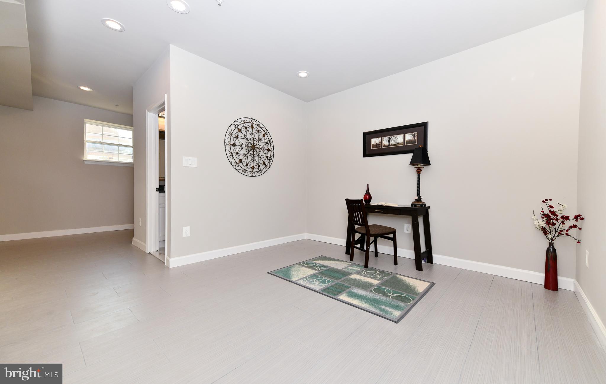 OAKMONT - Residential