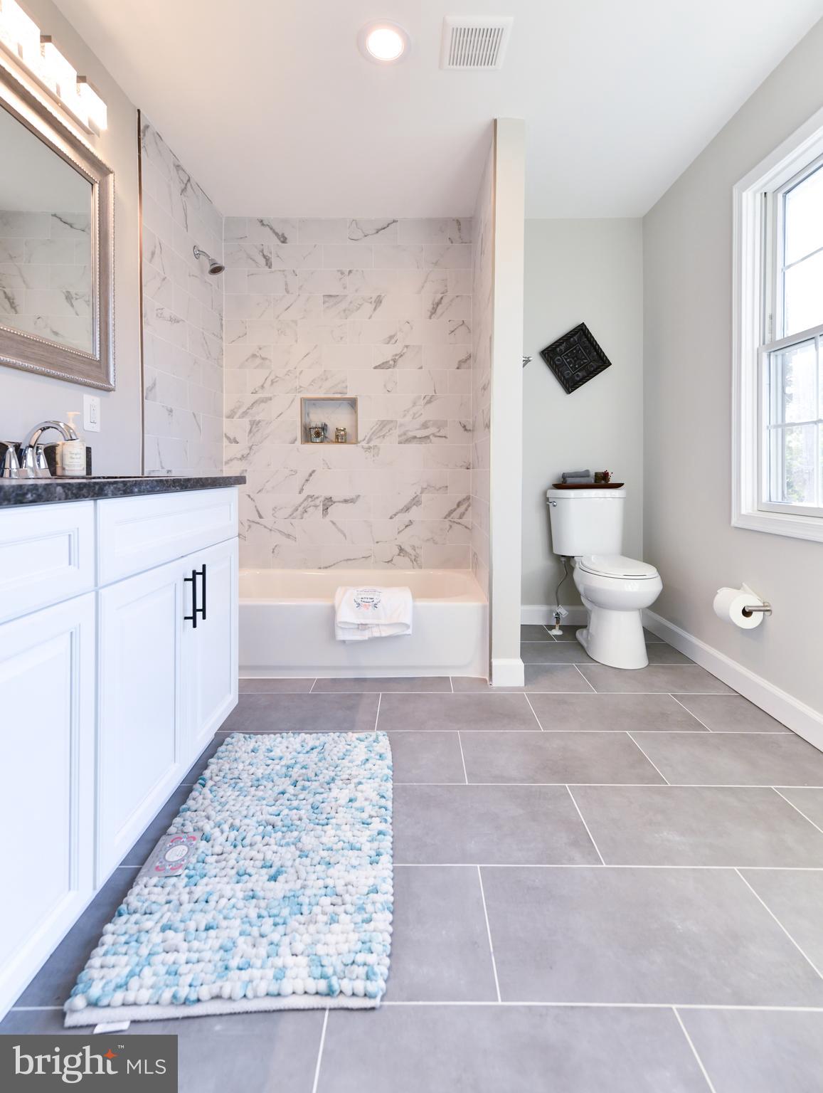 OAKMONT - Residential