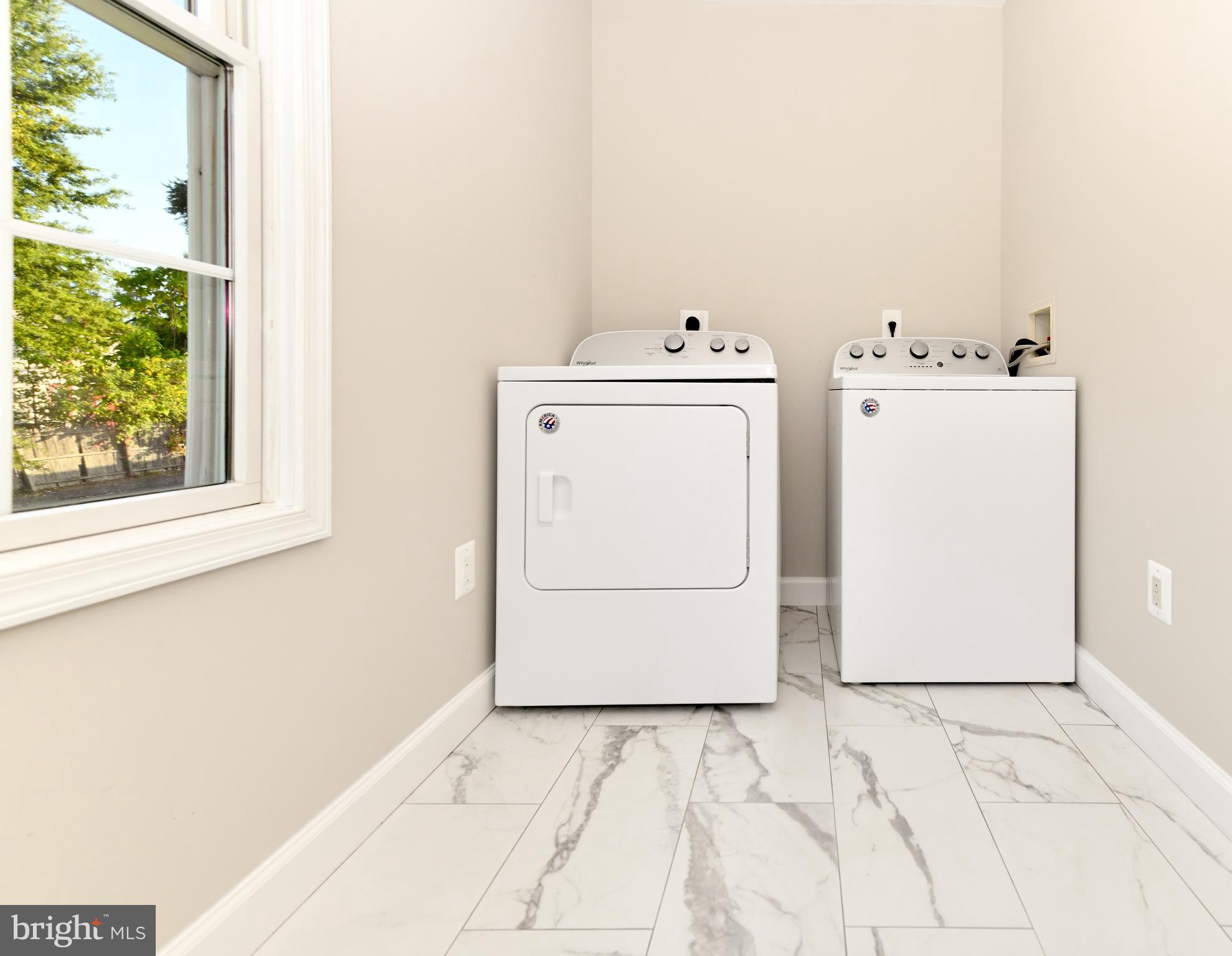 OAKMONT - Residential