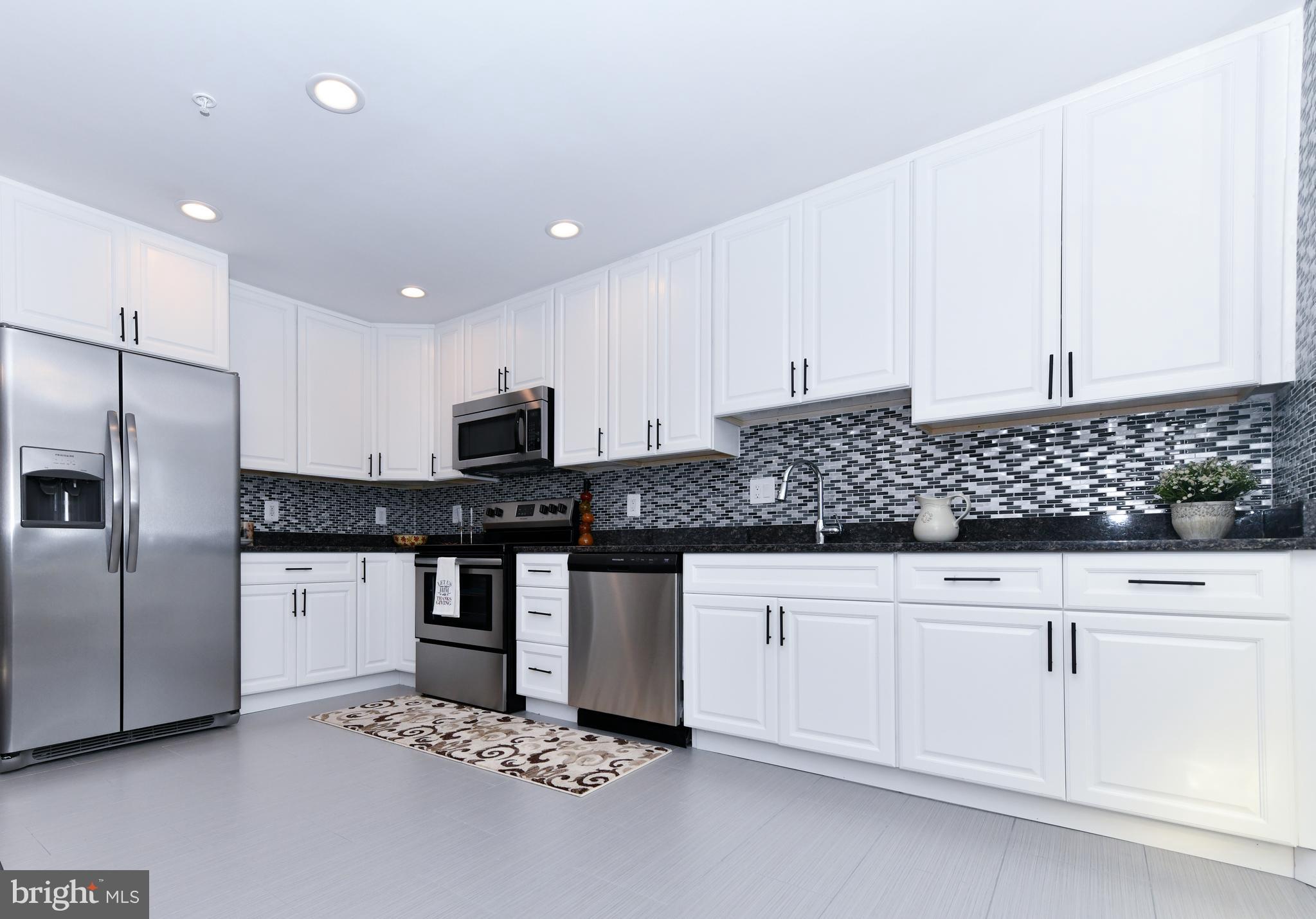 OAKMONT - Residential