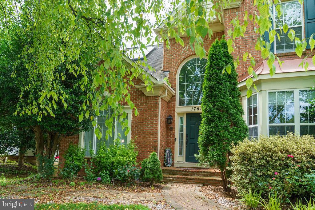 1761 WHEYFIELD DRIVE