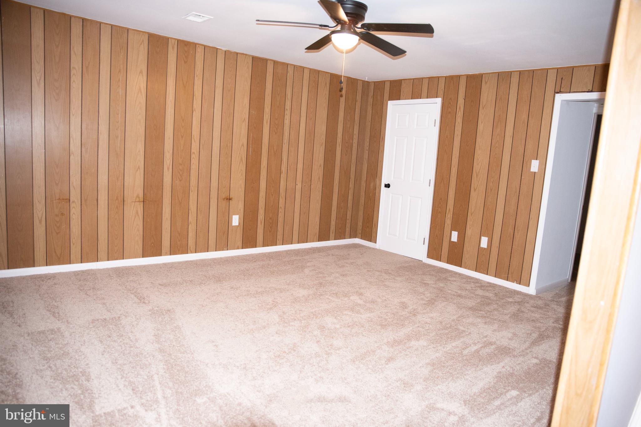 MONIKA COURTS CONDO - Residential