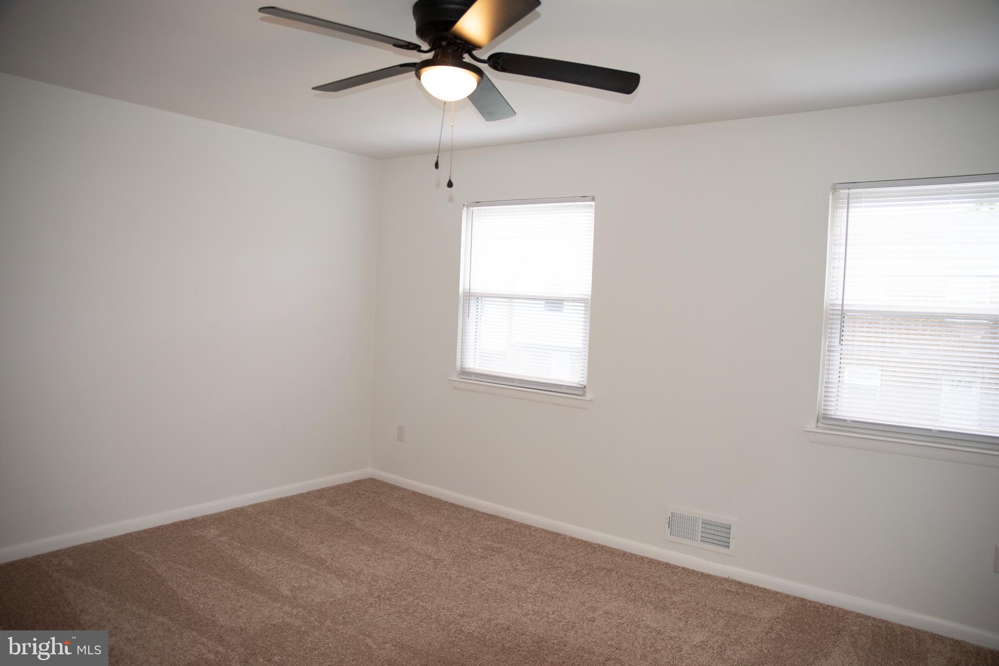 MONIKA COURTS CONDO - Residential