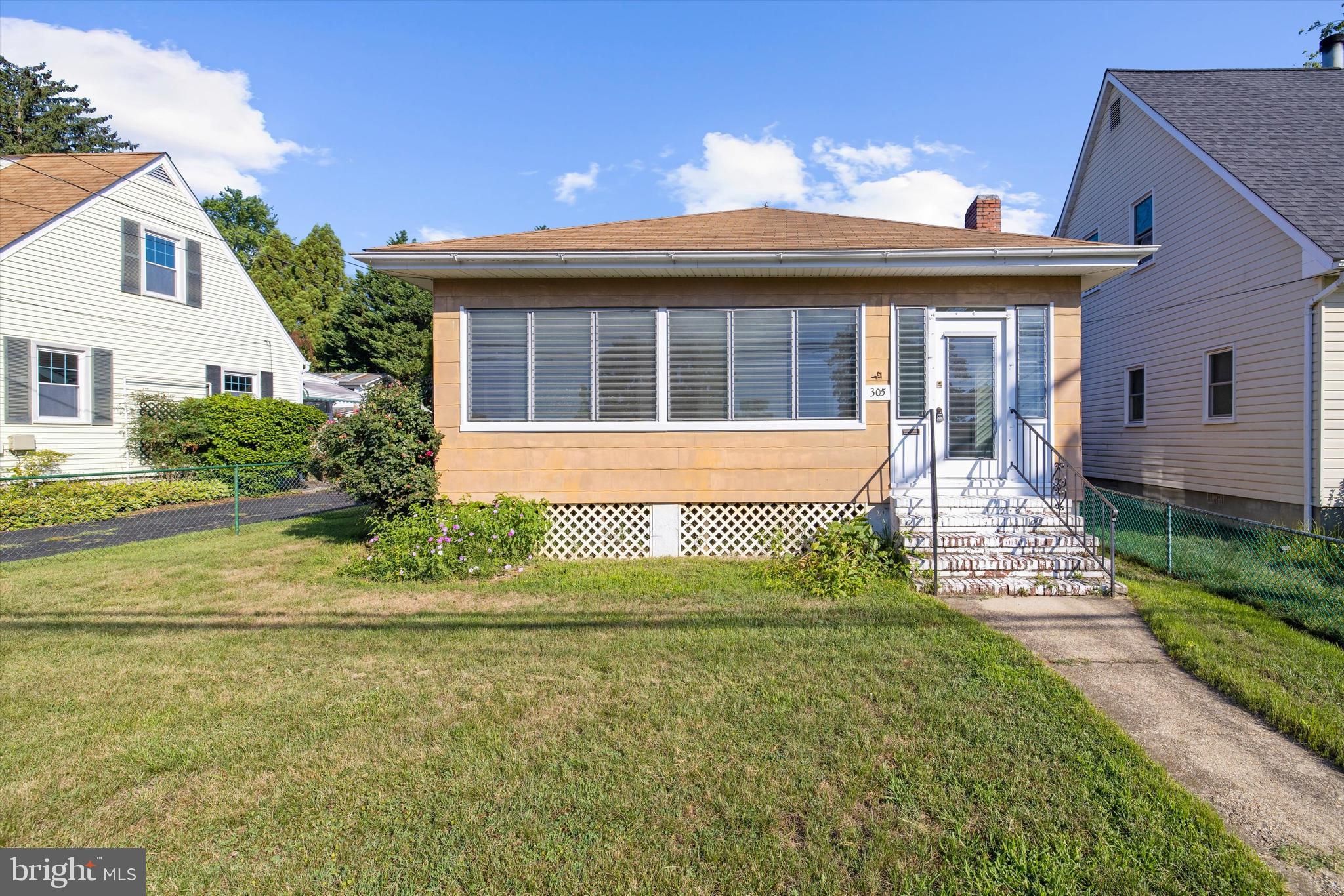 305 MELVIN AVENUE