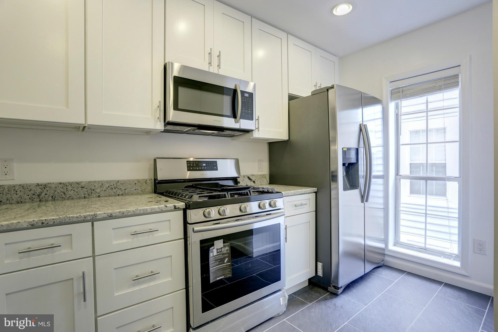 WILLOW POINT - Residential