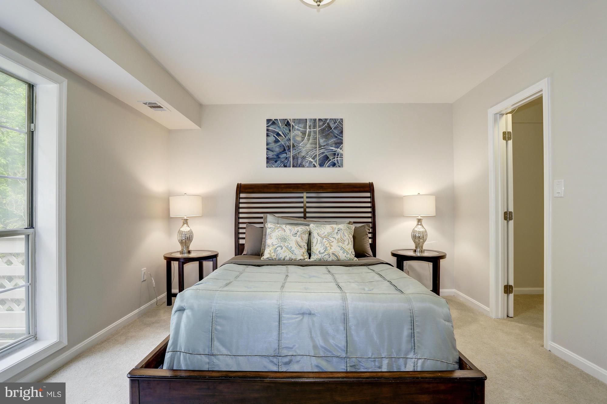 WILLOW POINT - Residential