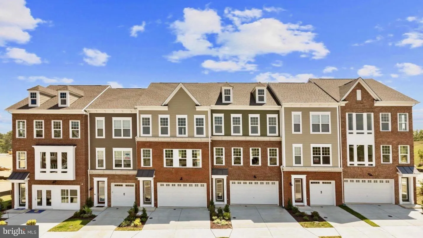 42939 Running Creek Square, Leesburg, VA 20175