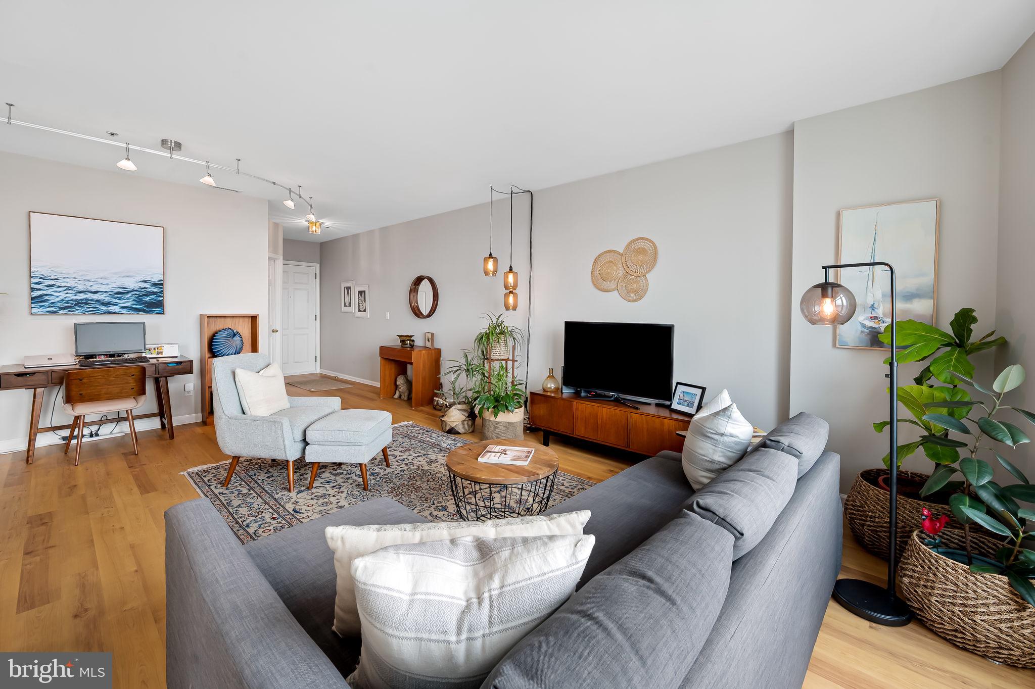 INNER HARBOR - Residential Lease