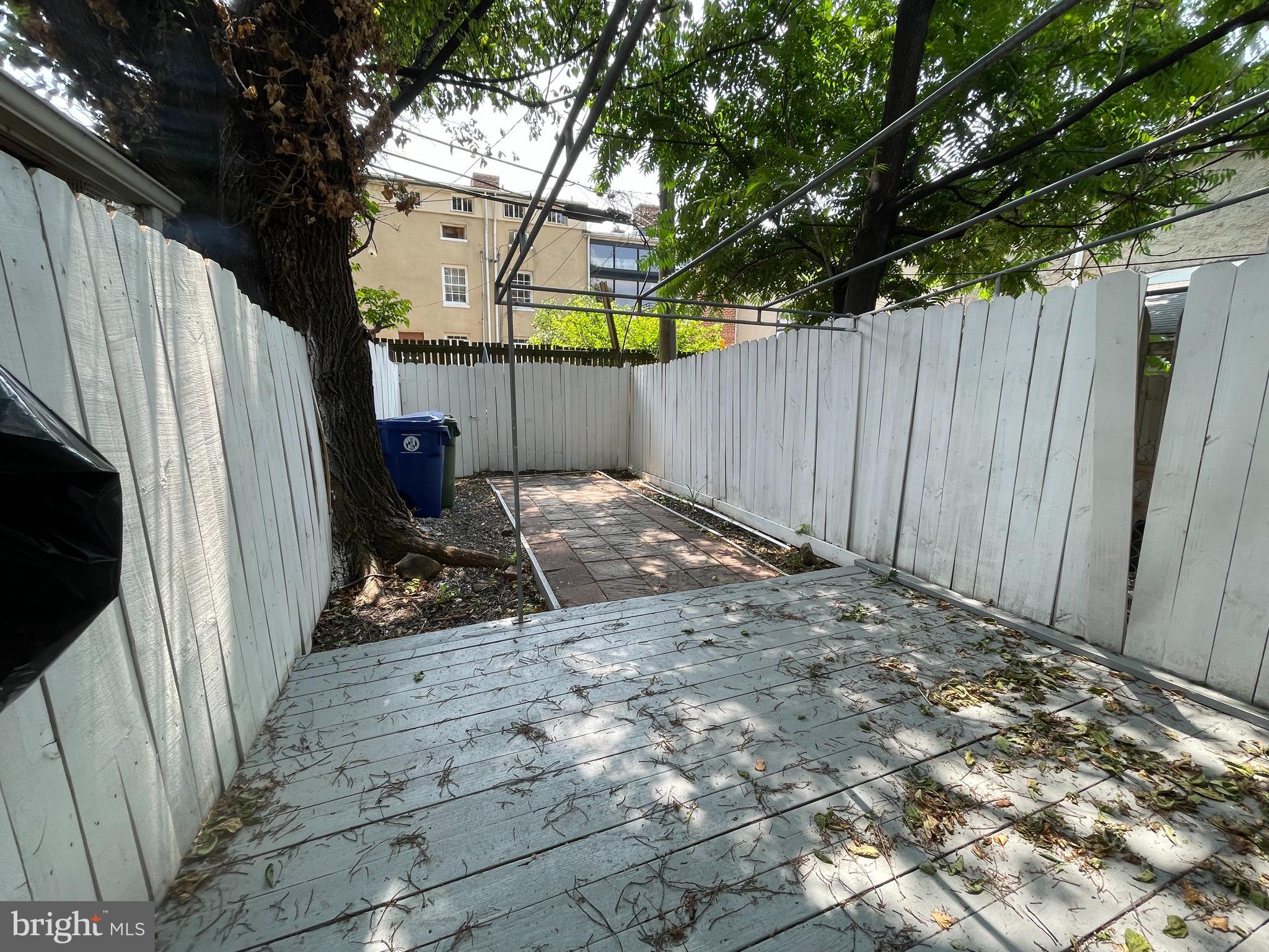 HOLLINS MARKET - Residential Lease