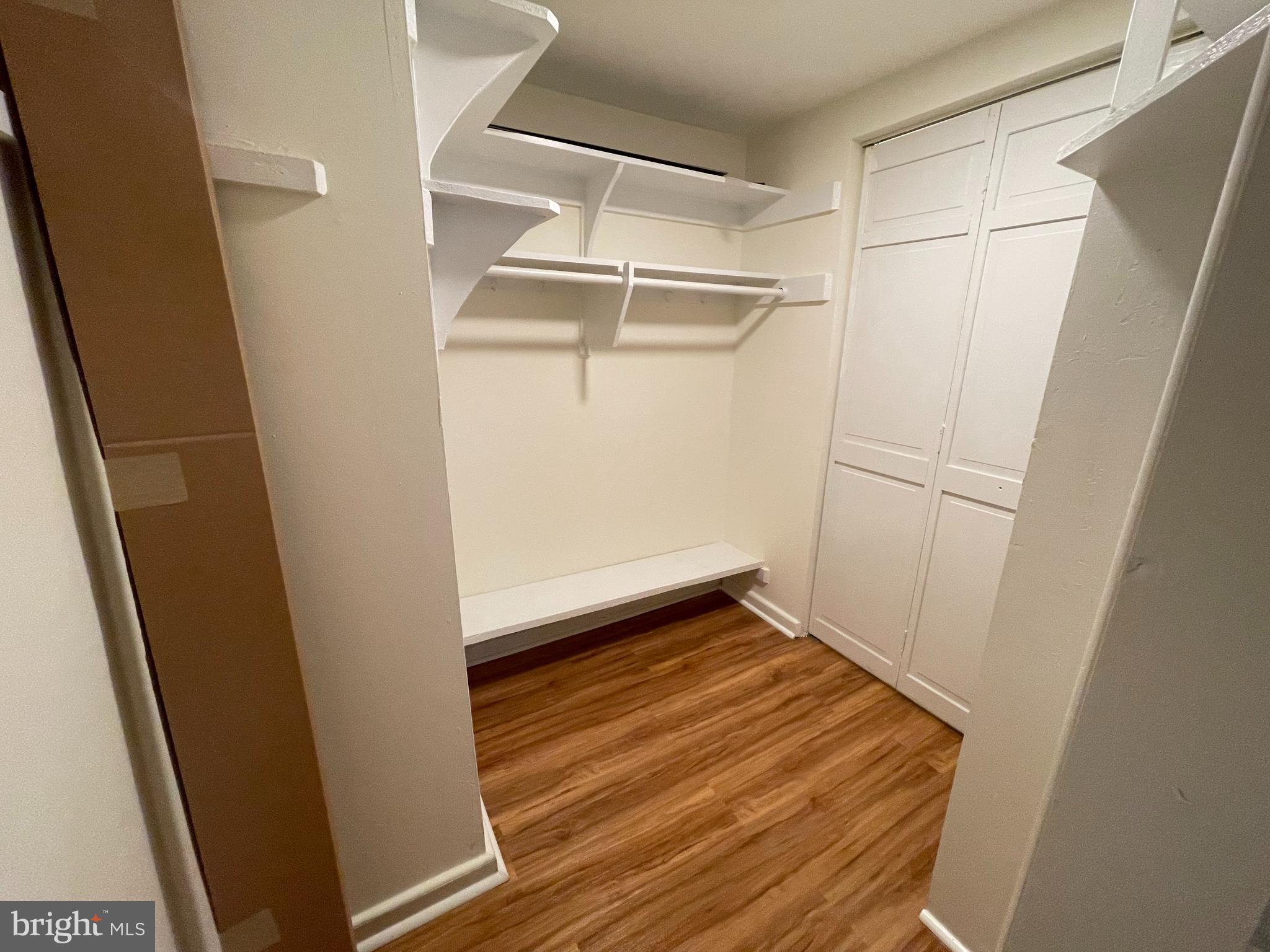 HOLLINS MARKET - Residential Lease