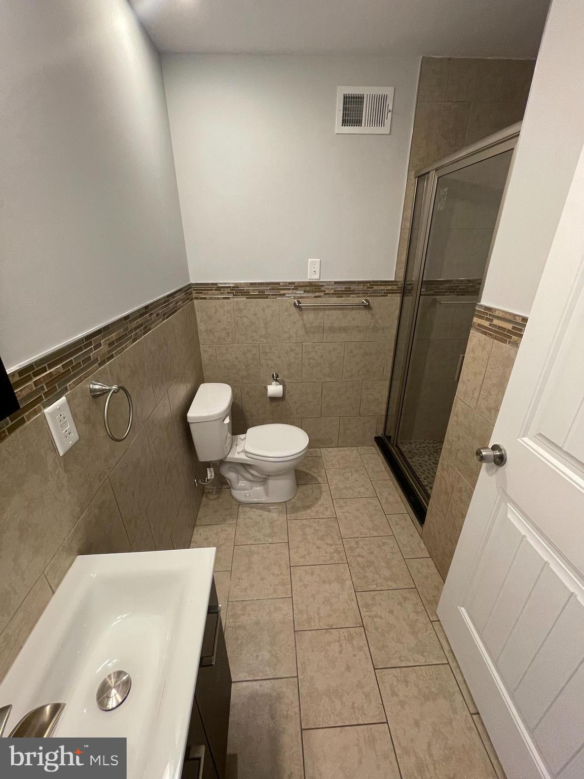 GRAYS FERRY - Residential Lease