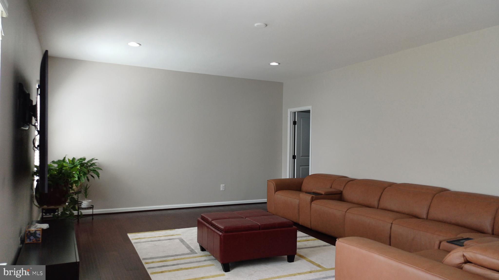 KIRKPATRICK WEST - Residential Lease