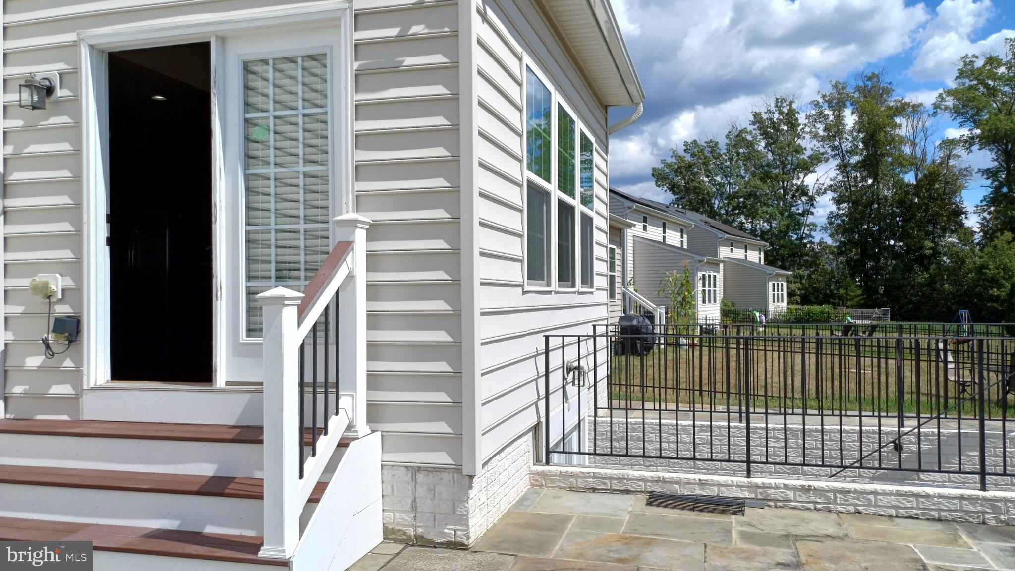 KIRKPATRICK WEST - Residential Lease