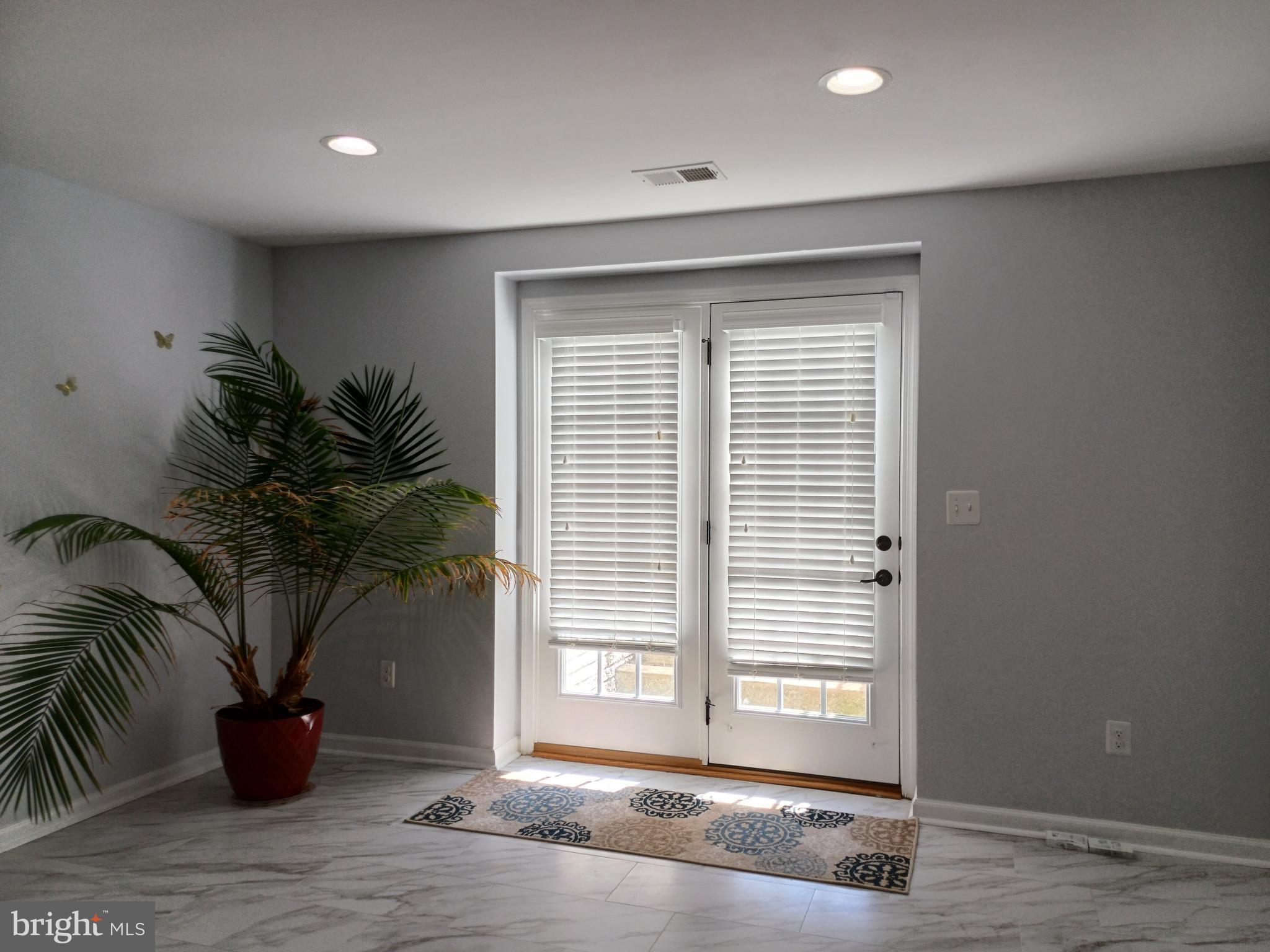 KIRKPATRICK WEST - Residential Lease