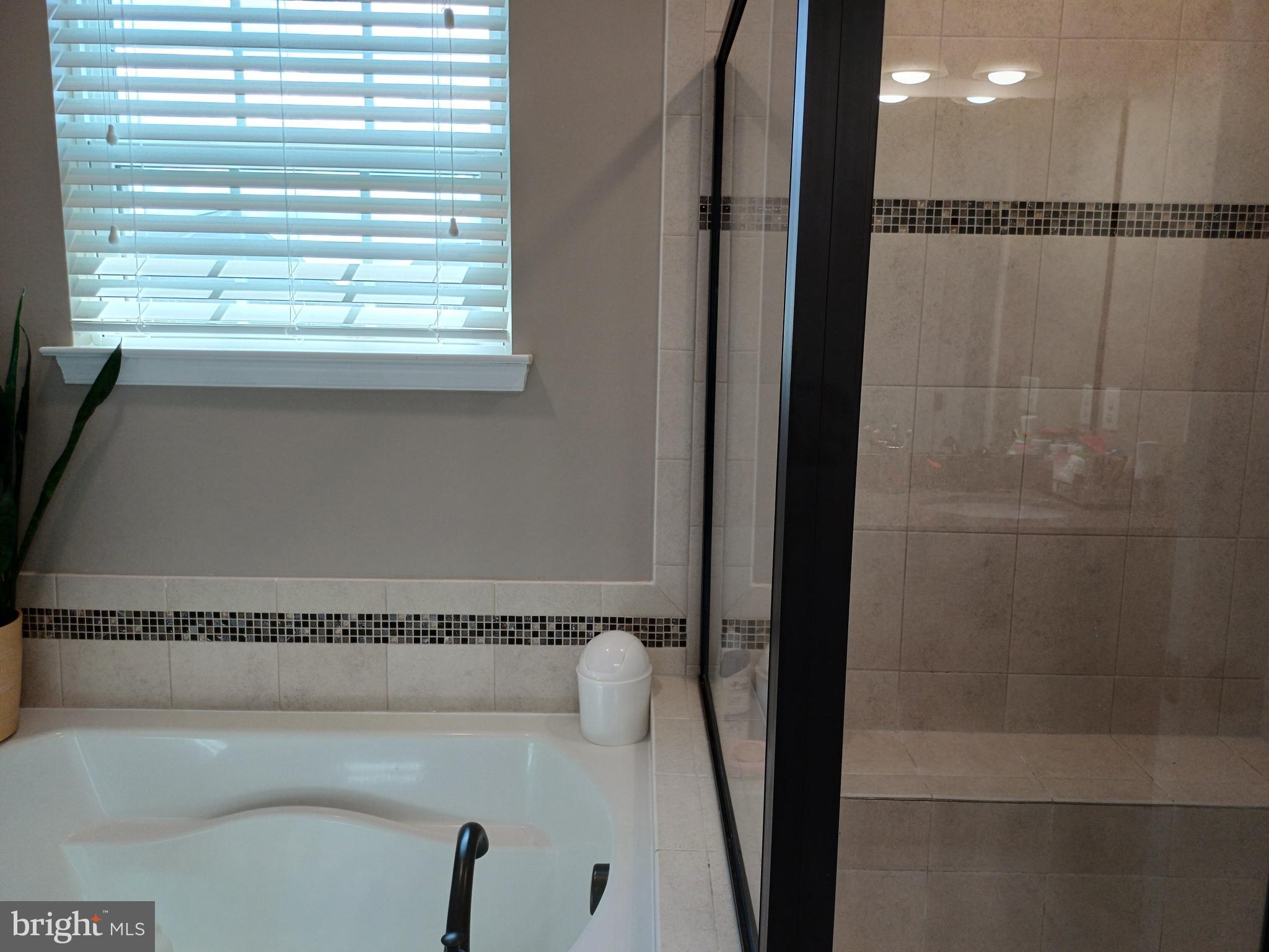 KIRKPATRICK WEST - Residential Lease