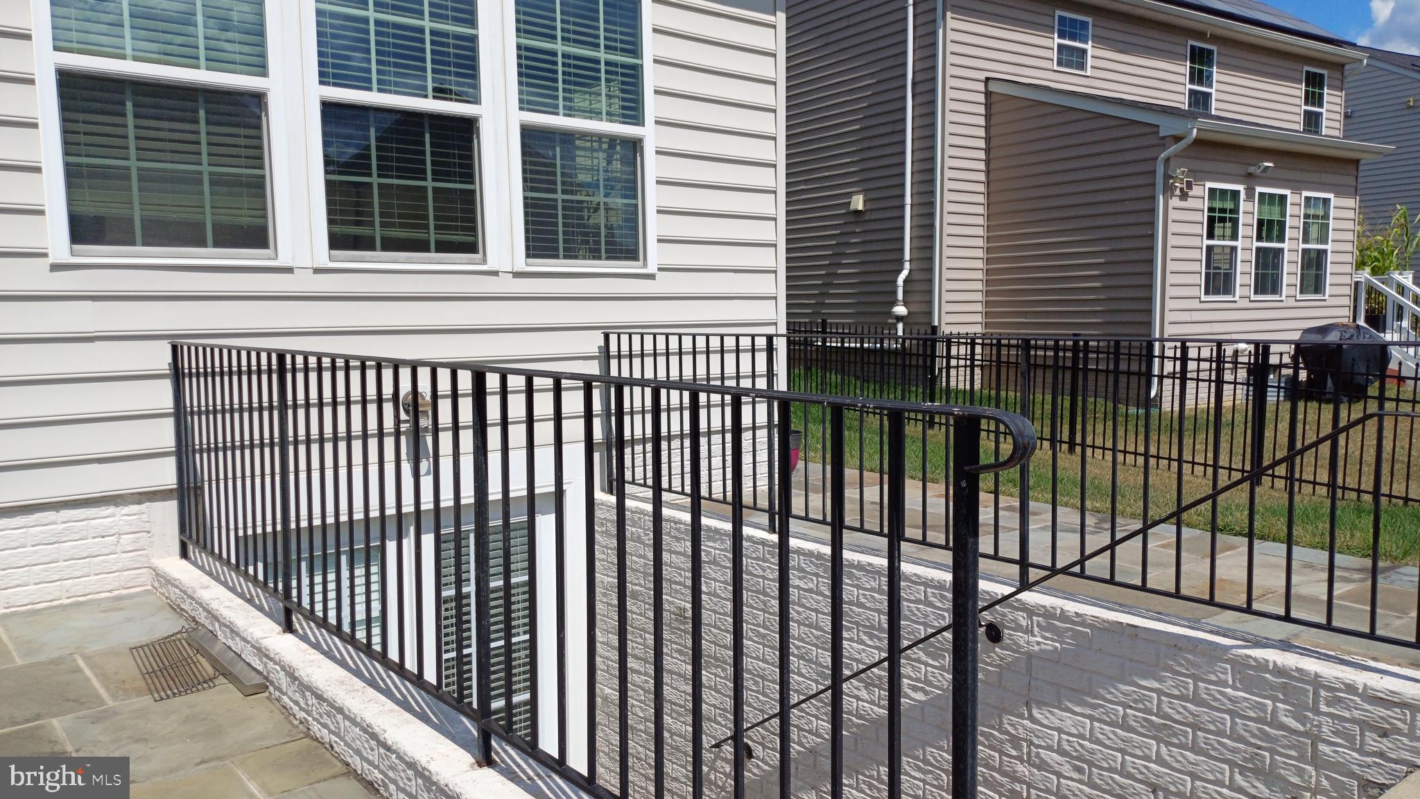 KIRKPATRICK WEST - Residential Lease