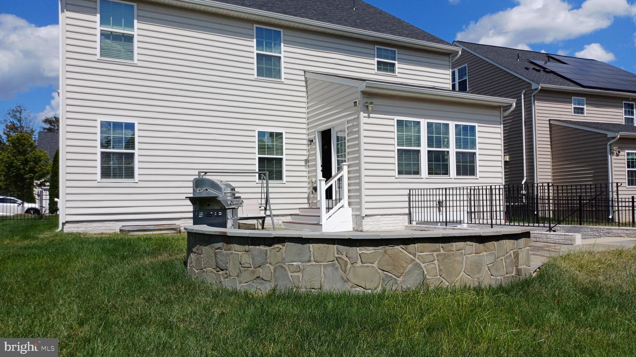 KIRKPATRICK WEST - Residential Lease