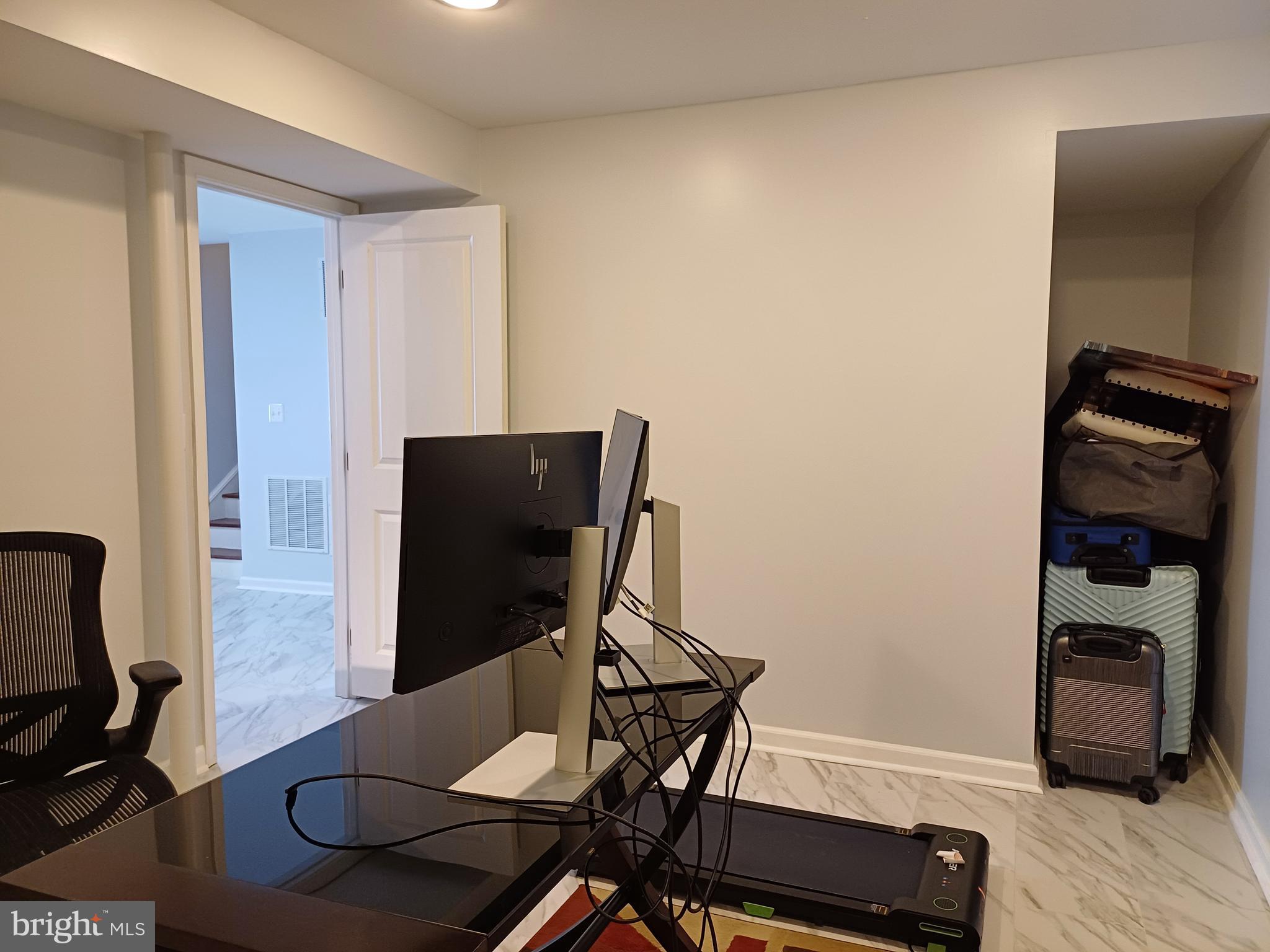 KIRKPATRICK WEST - Residential Lease