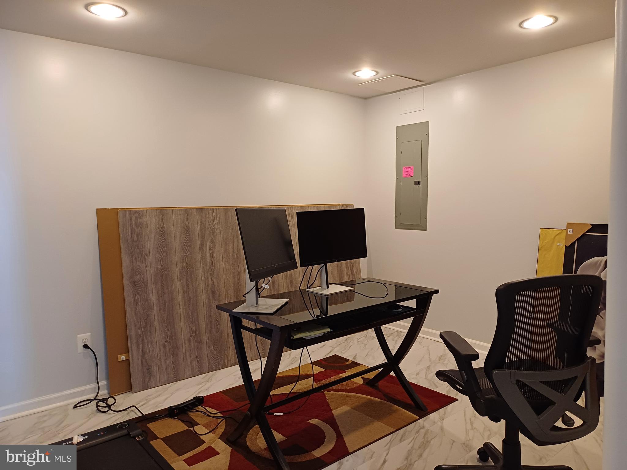 KIRKPATRICK WEST - Residential Lease