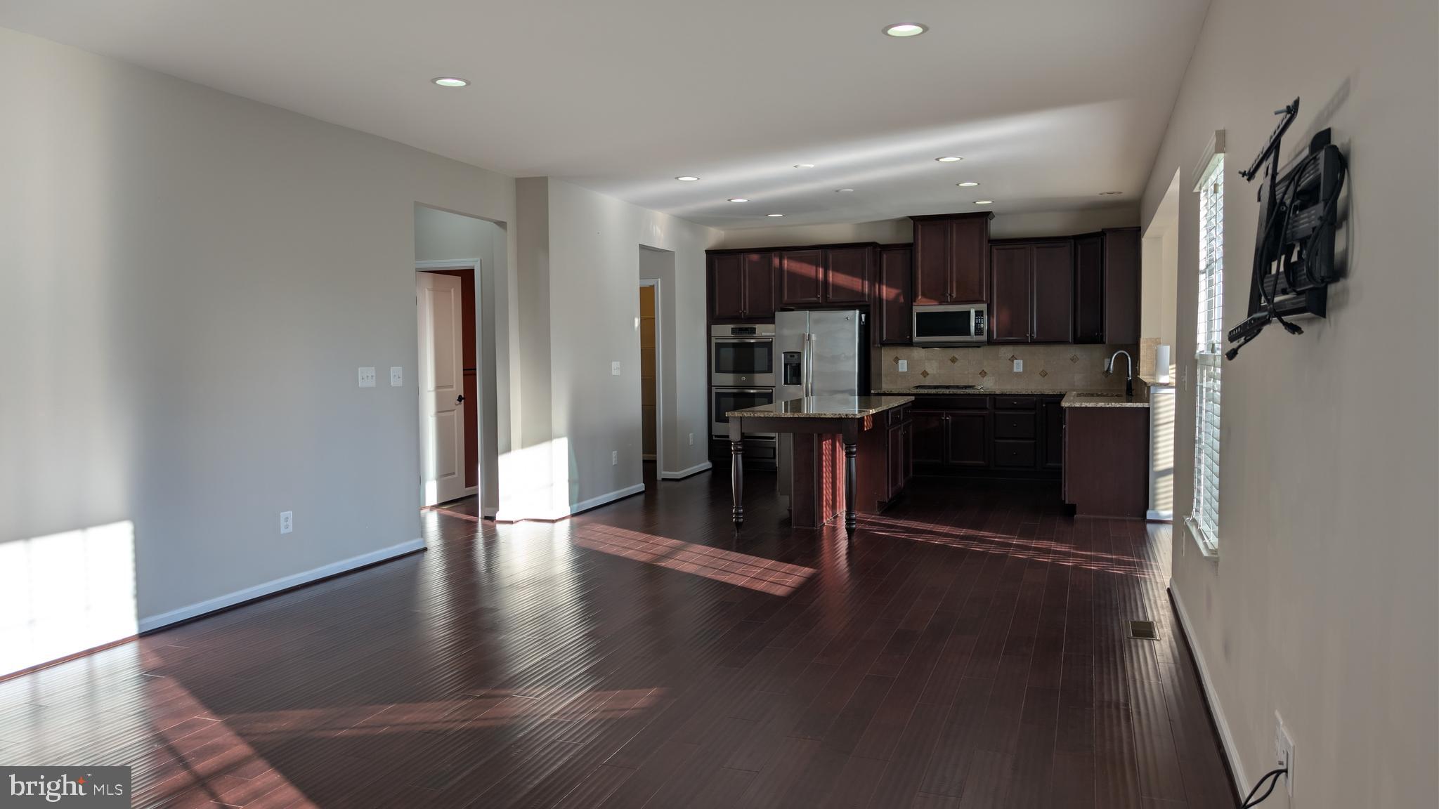 KIRKPATRICK WEST - Residential Lease