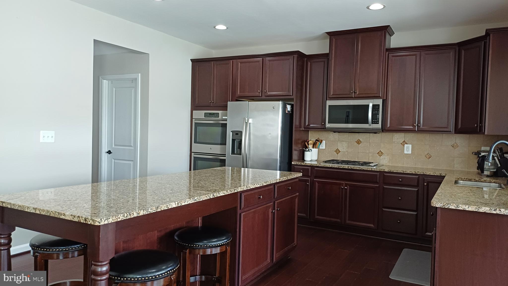 KIRKPATRICK WEST - Residential Lease