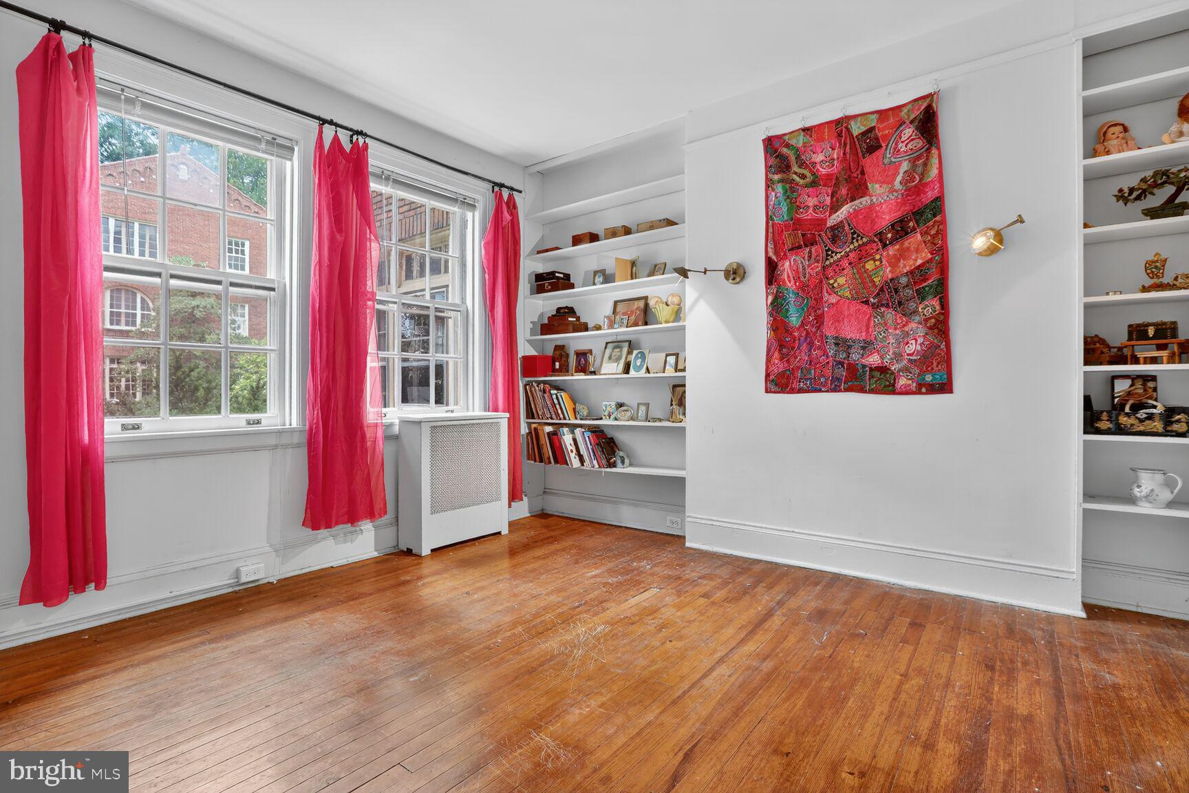 TUSCANY-CANTERBURY - Residential