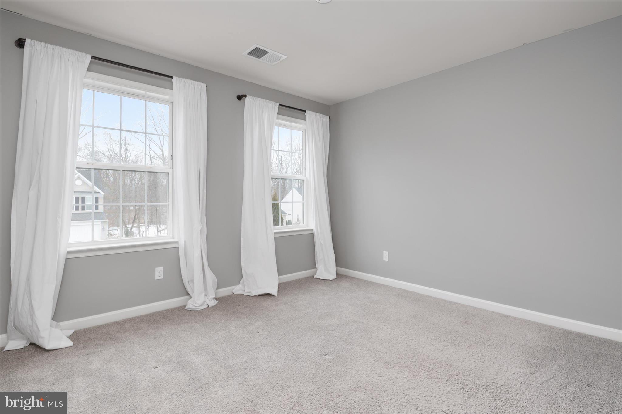 NORTH BROOK - Residential