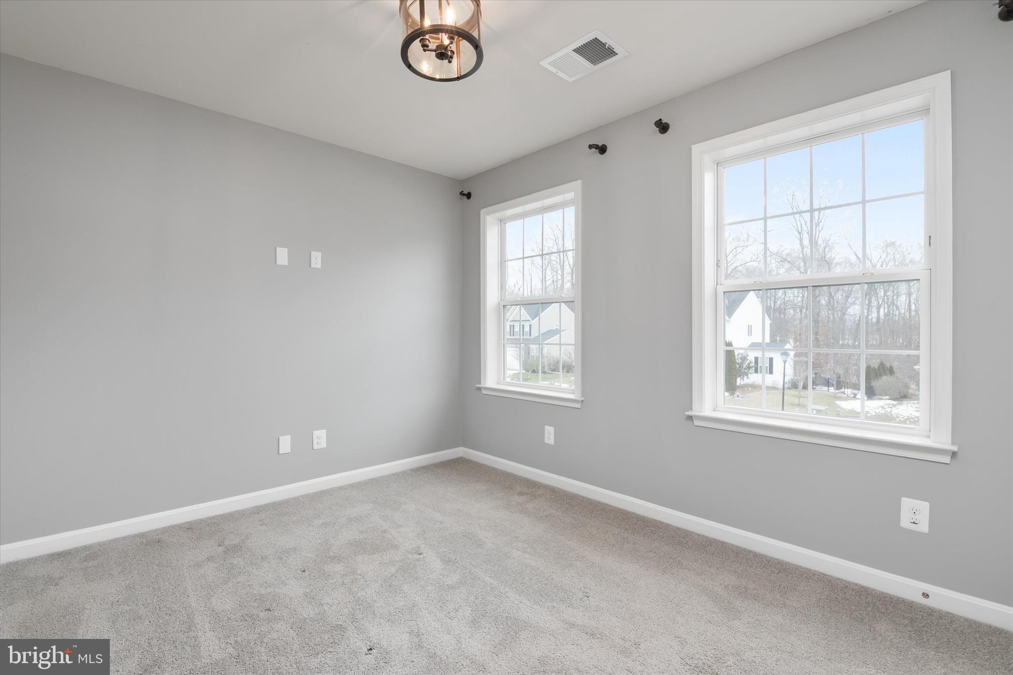 NORTH BROOK - Residential