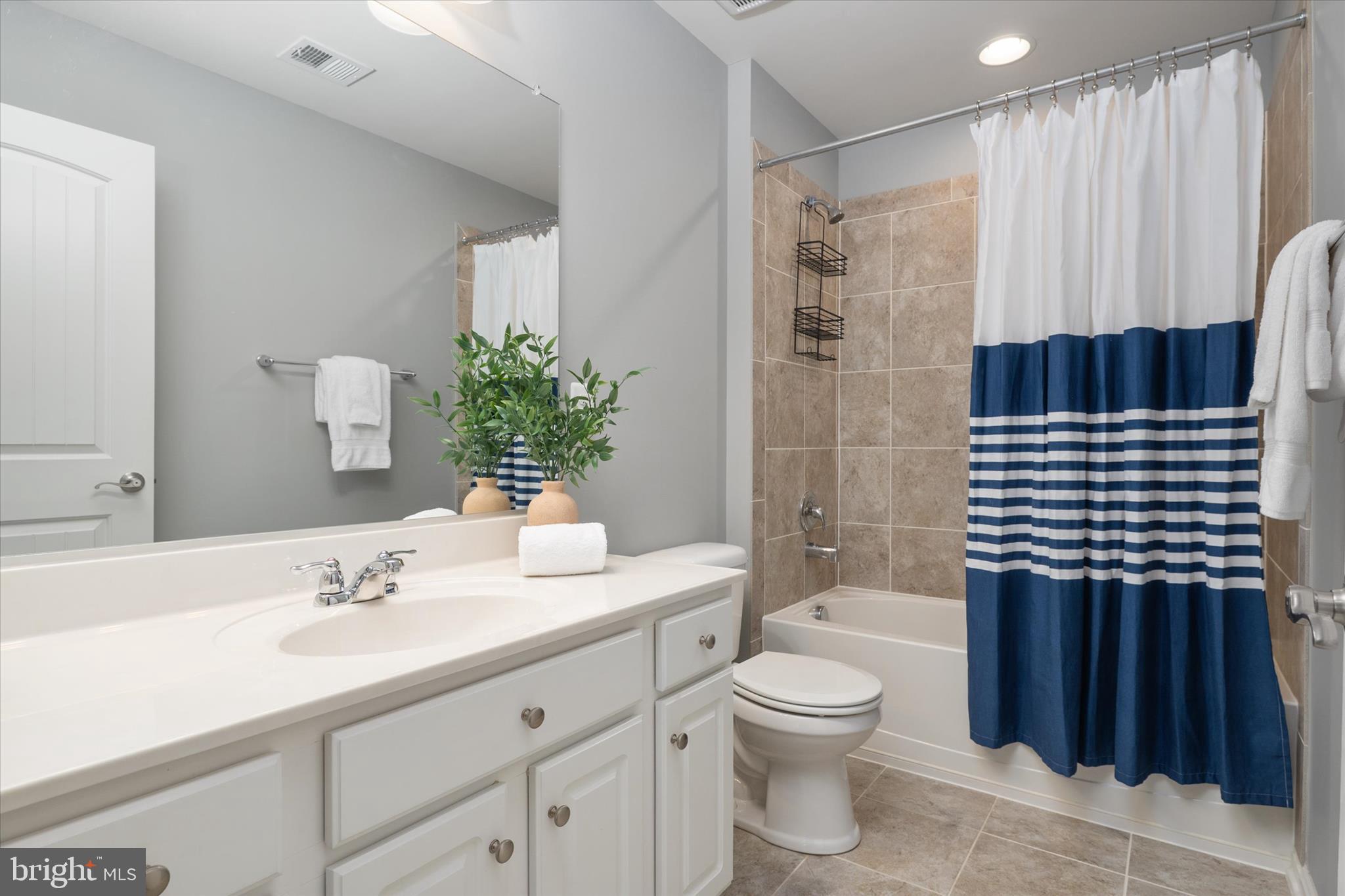 NORTH BROOK - Residential