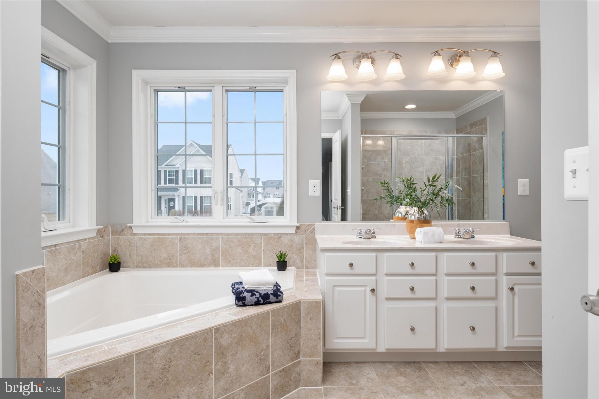 NORTH BROOK - Residential