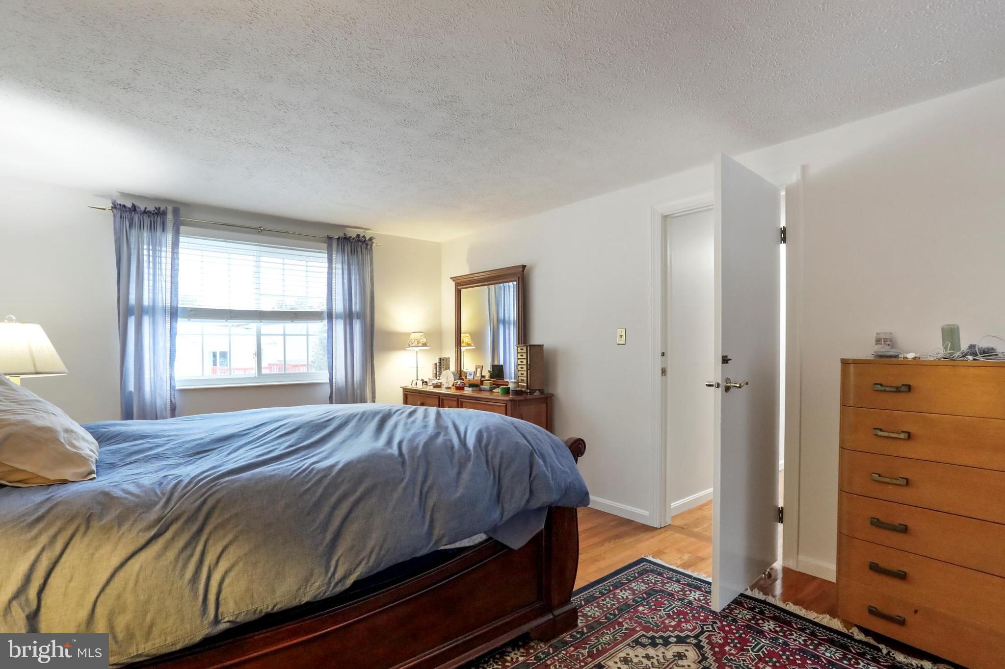 FLOWER HILL - Residential