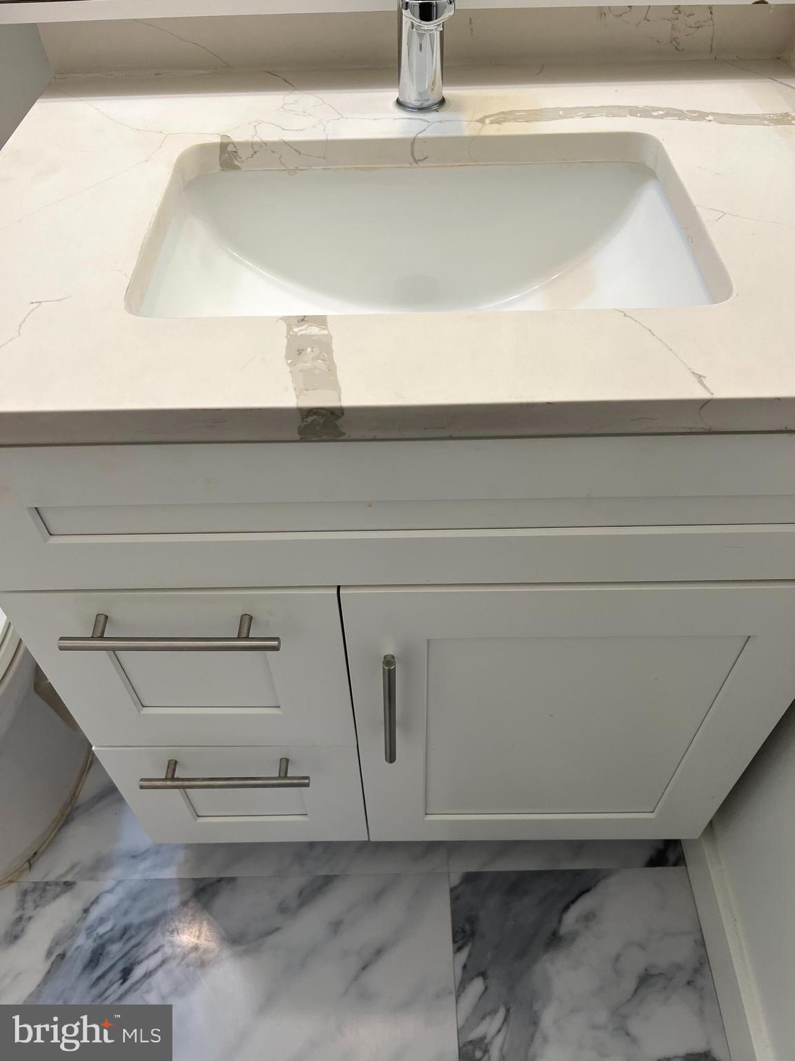 STEVENSON VILLAGE CONDO - Residential Lease