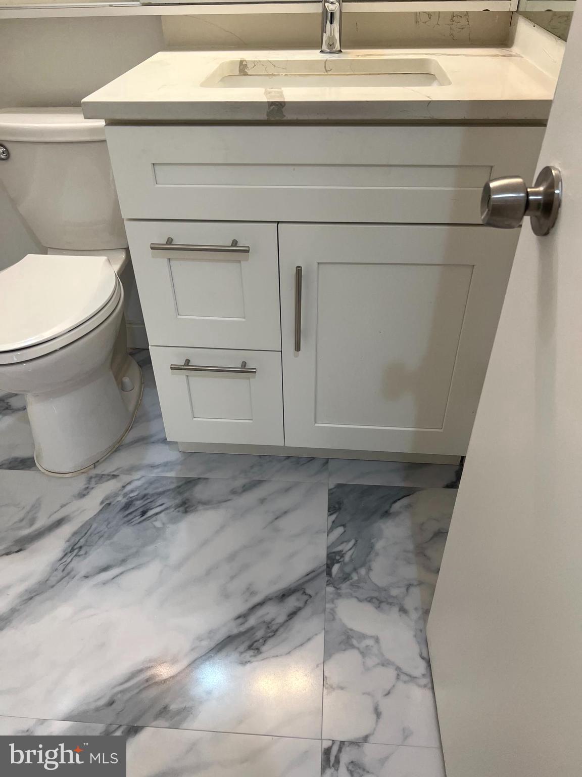 STEVENSON VILLAGE CONDO - Residential Lease