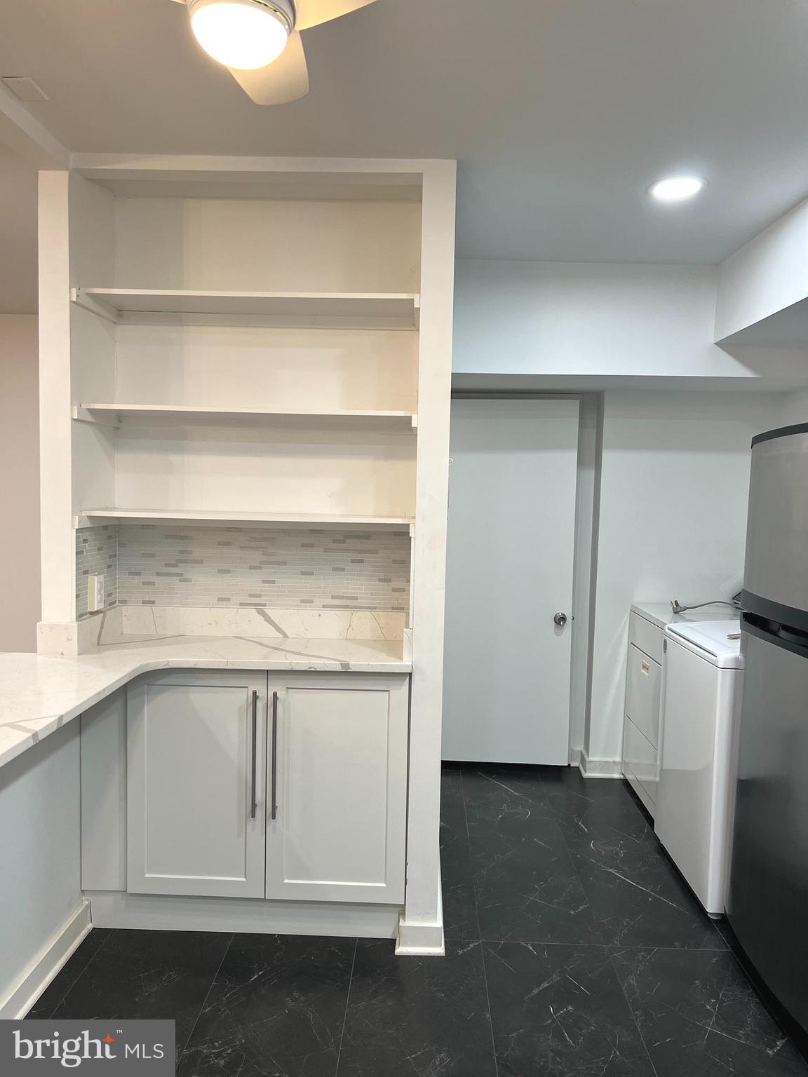 STEVENSON VILLAGE CONDO - Residential Lease