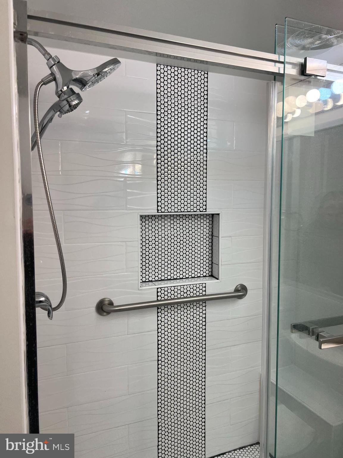 STEVENSON VILLAGE CONDO - Residential Lease