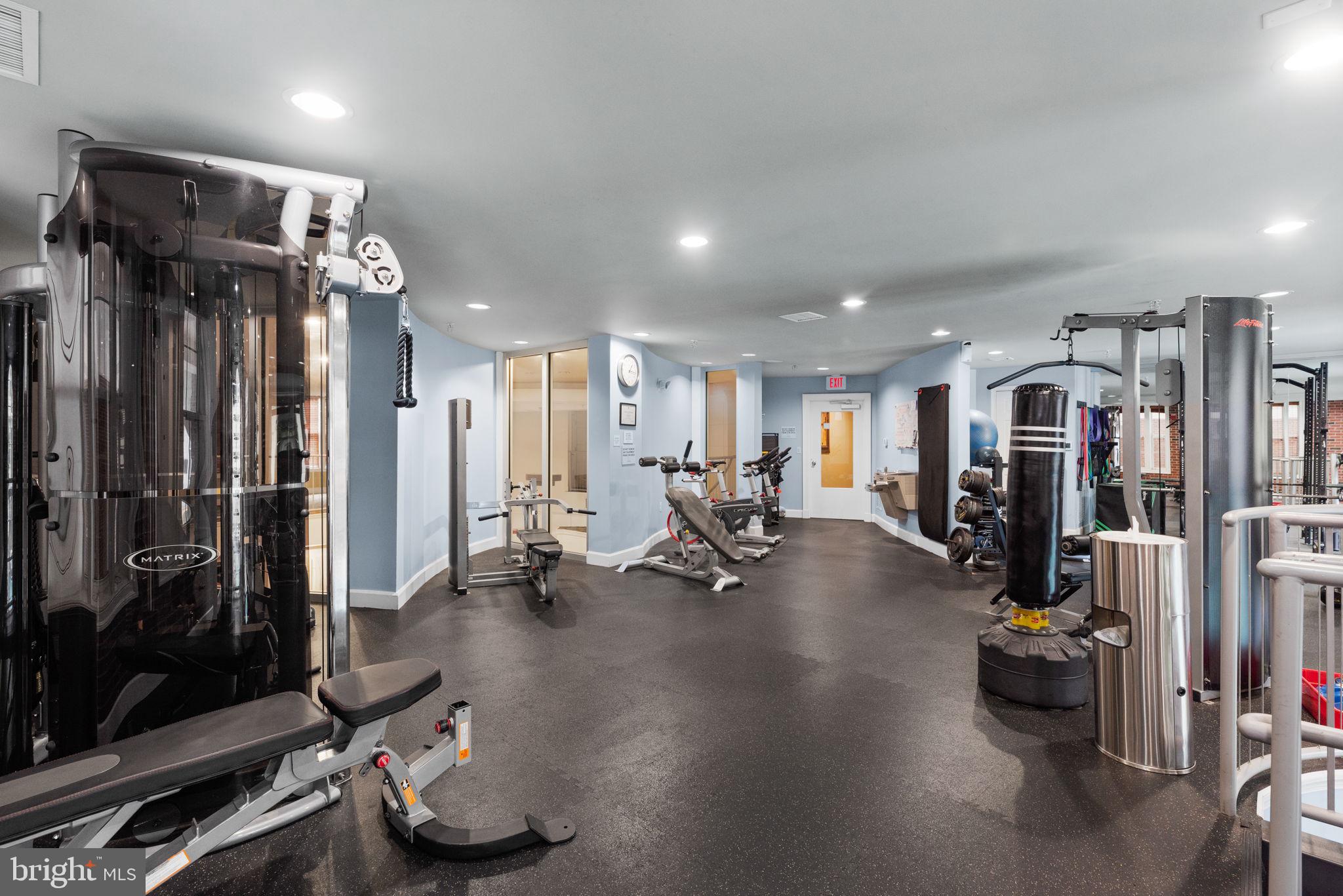 THE COLONNADE AT KENTLANDS - Residential Lease