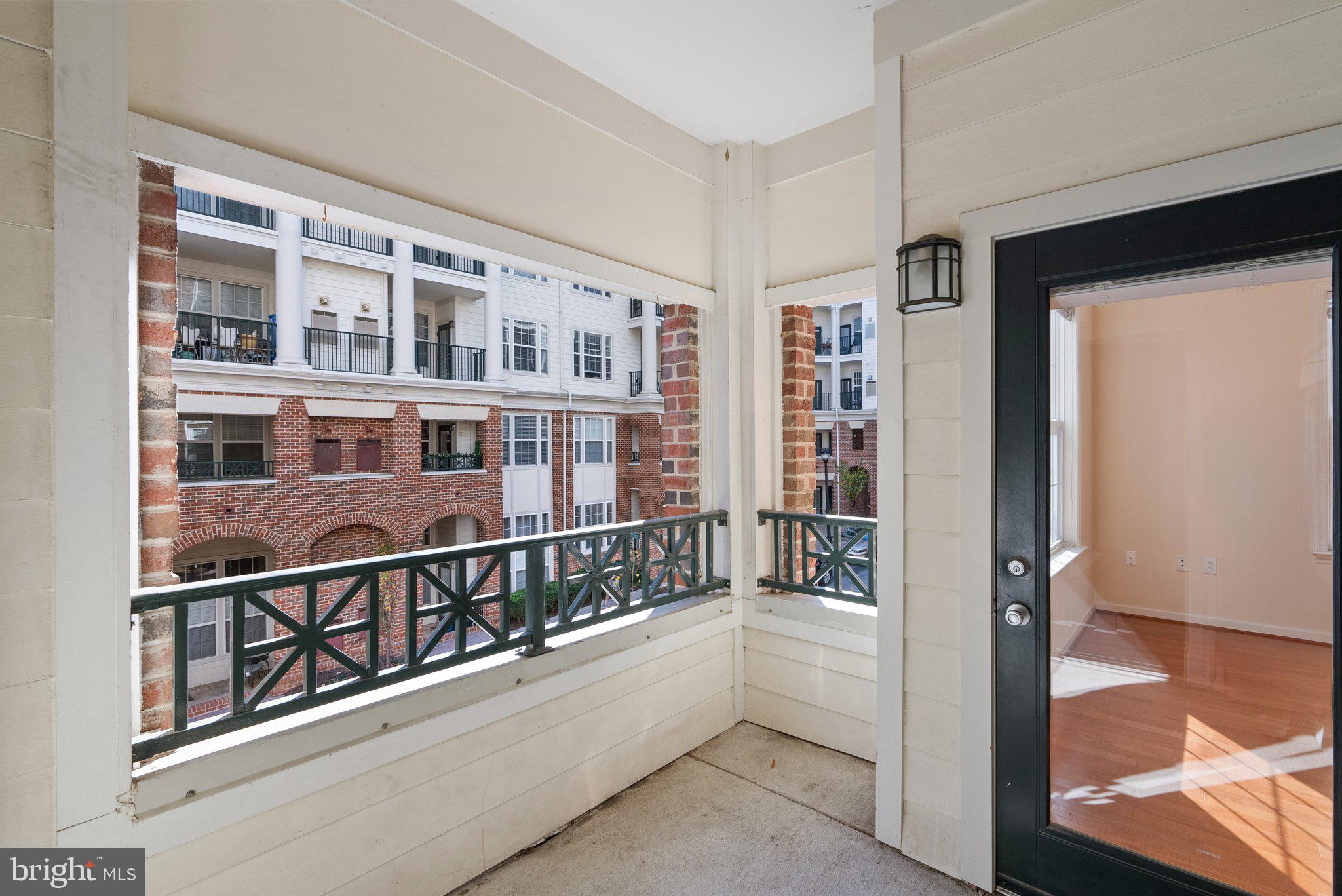 THE COLONNADE AT KENTLANDS - Residential Lease