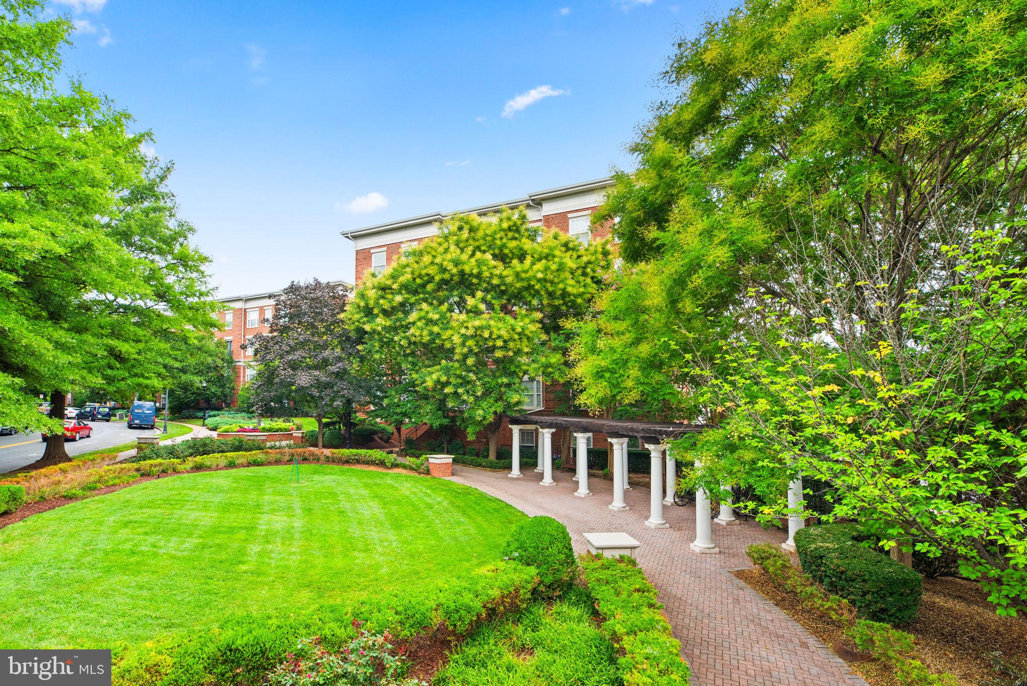 THE COLONNADE AT KENTLANDS - Residential Lease