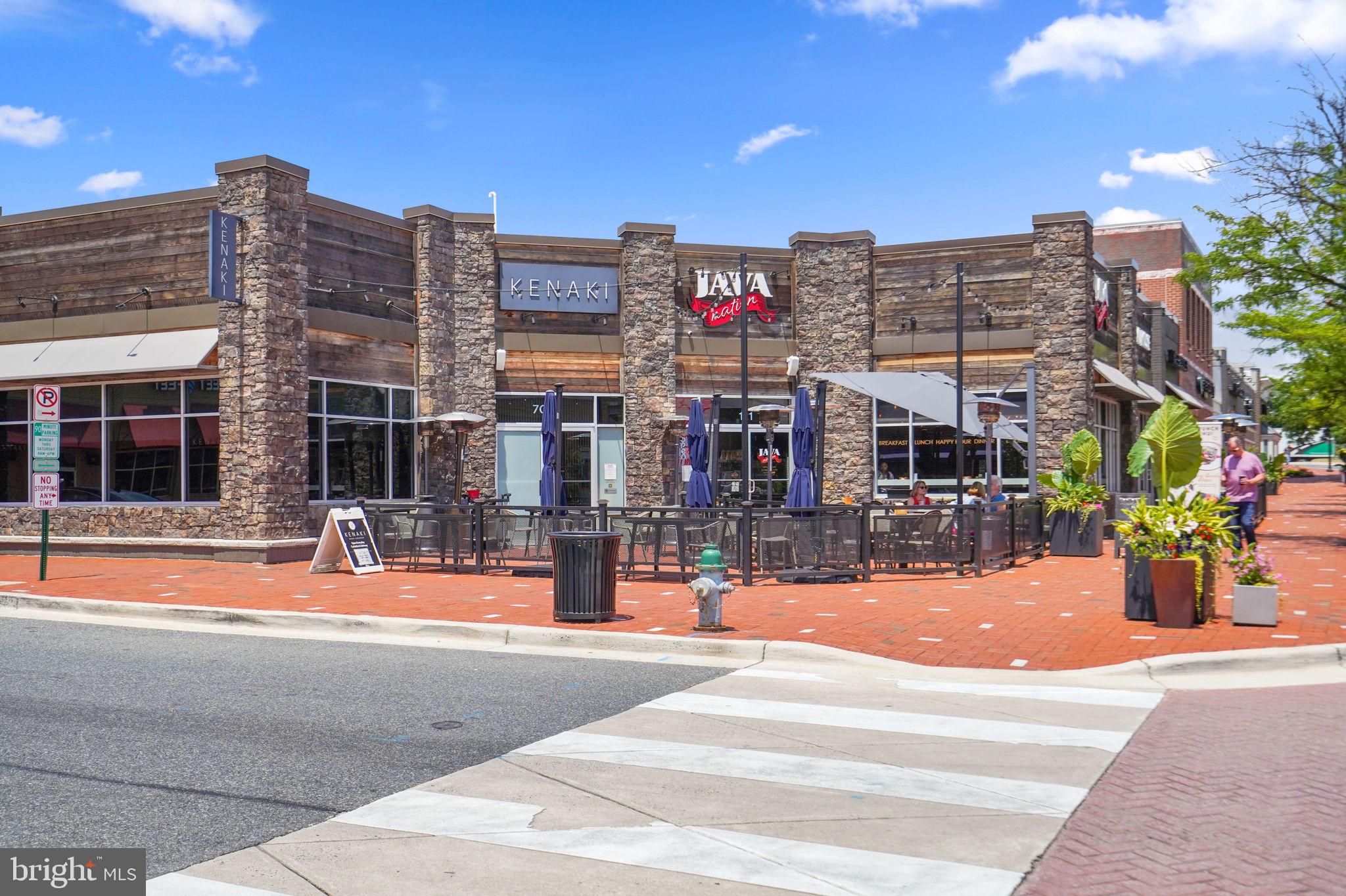 THE COLONNADE AT KENTLANDS - Residential Lease