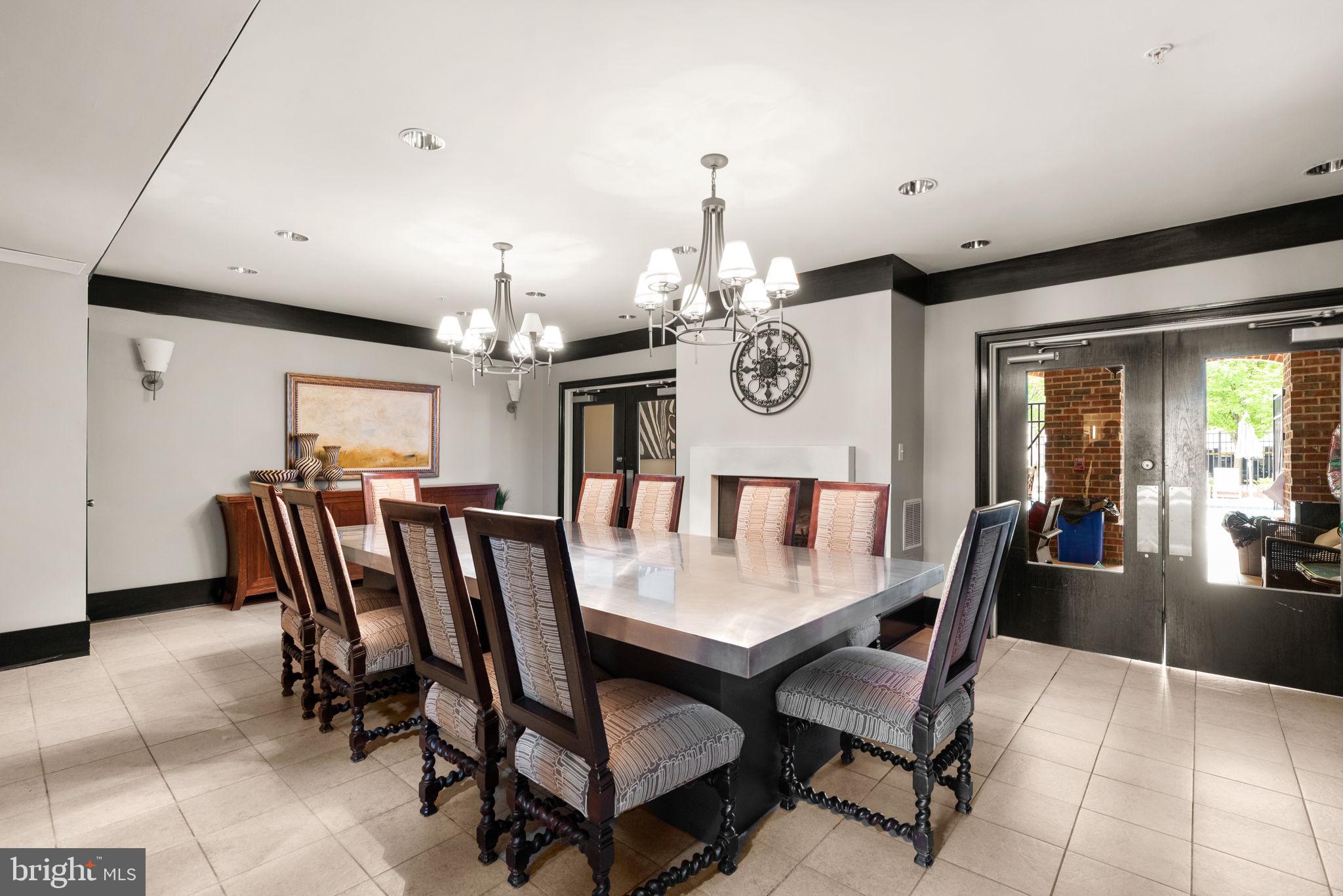 THE COLONNADE AT KENTLANDS - Residential Lease