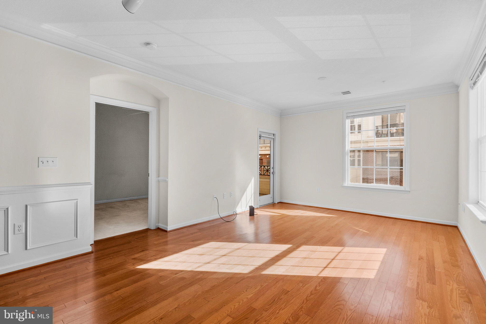 THE COLONNADE AT KENTLANDS - Residential Lease