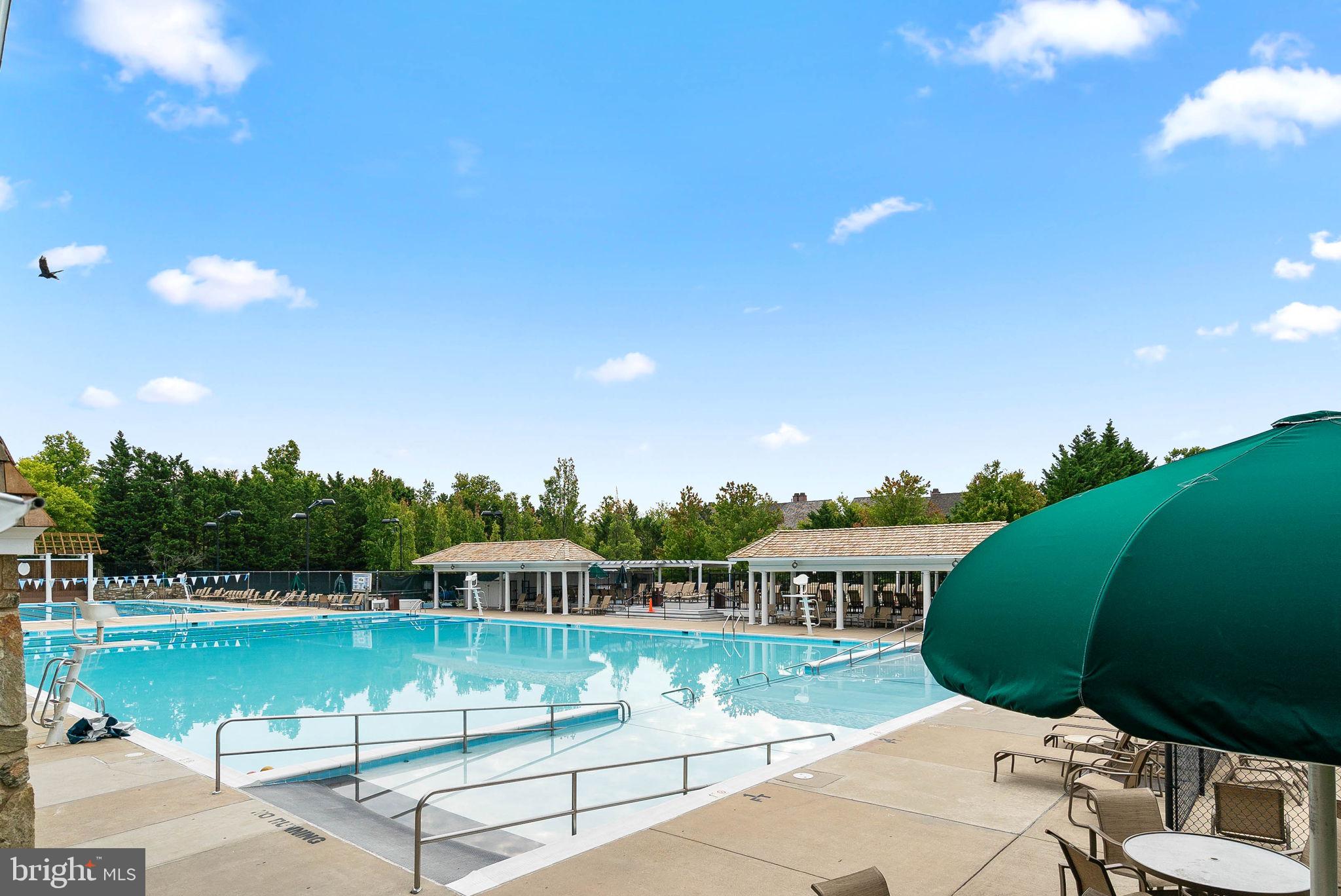 THE COLONNADE AT KENTLANDS - Residential Lease