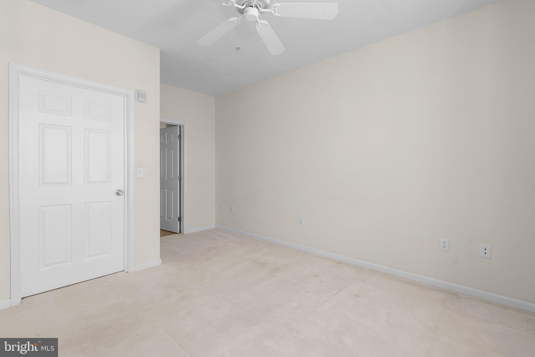 THE COLONNADE AT KENTLANDS - Residential Lease